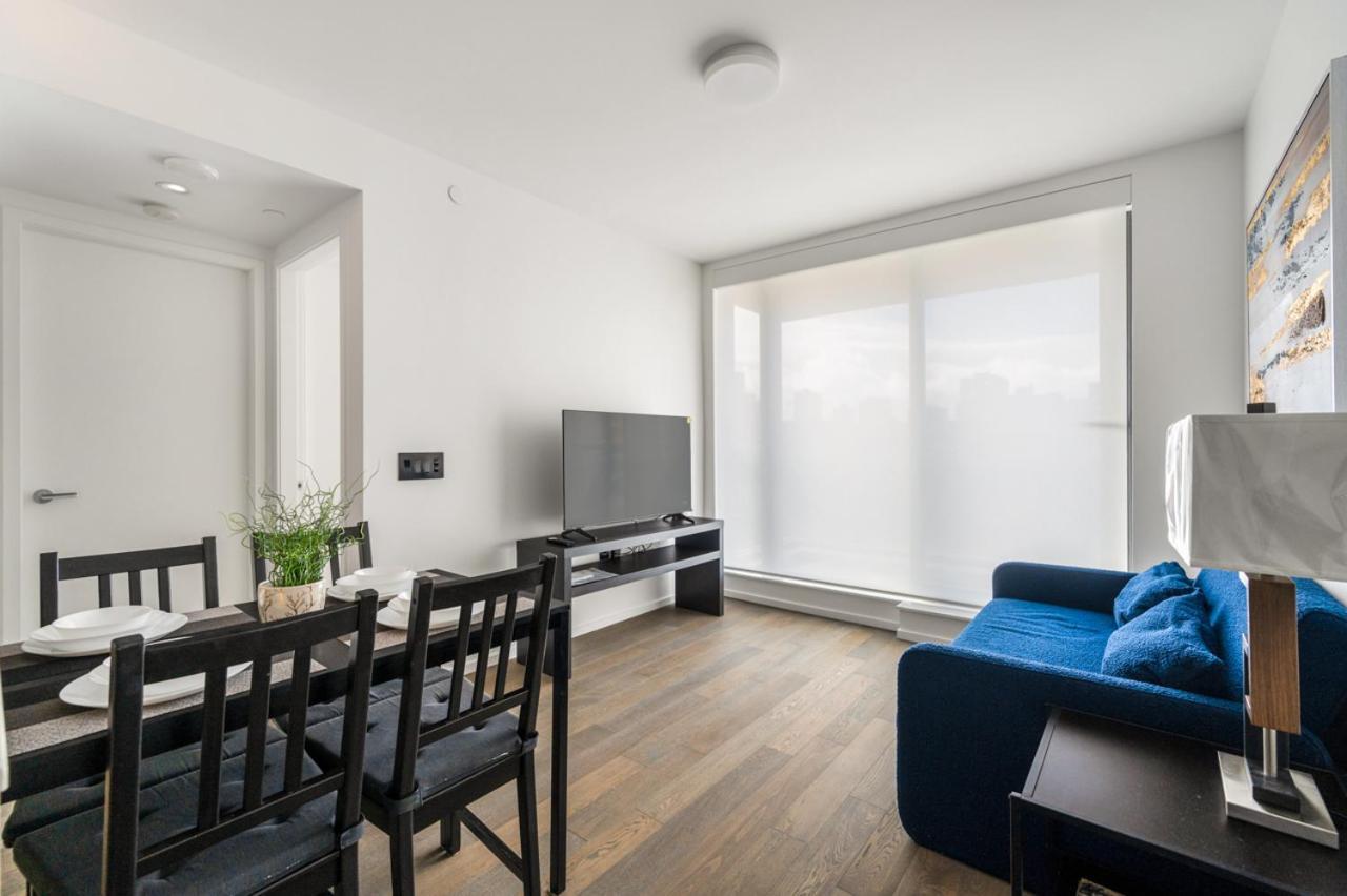 Apartment Luxury High-rise With Stunning Views Vancouver