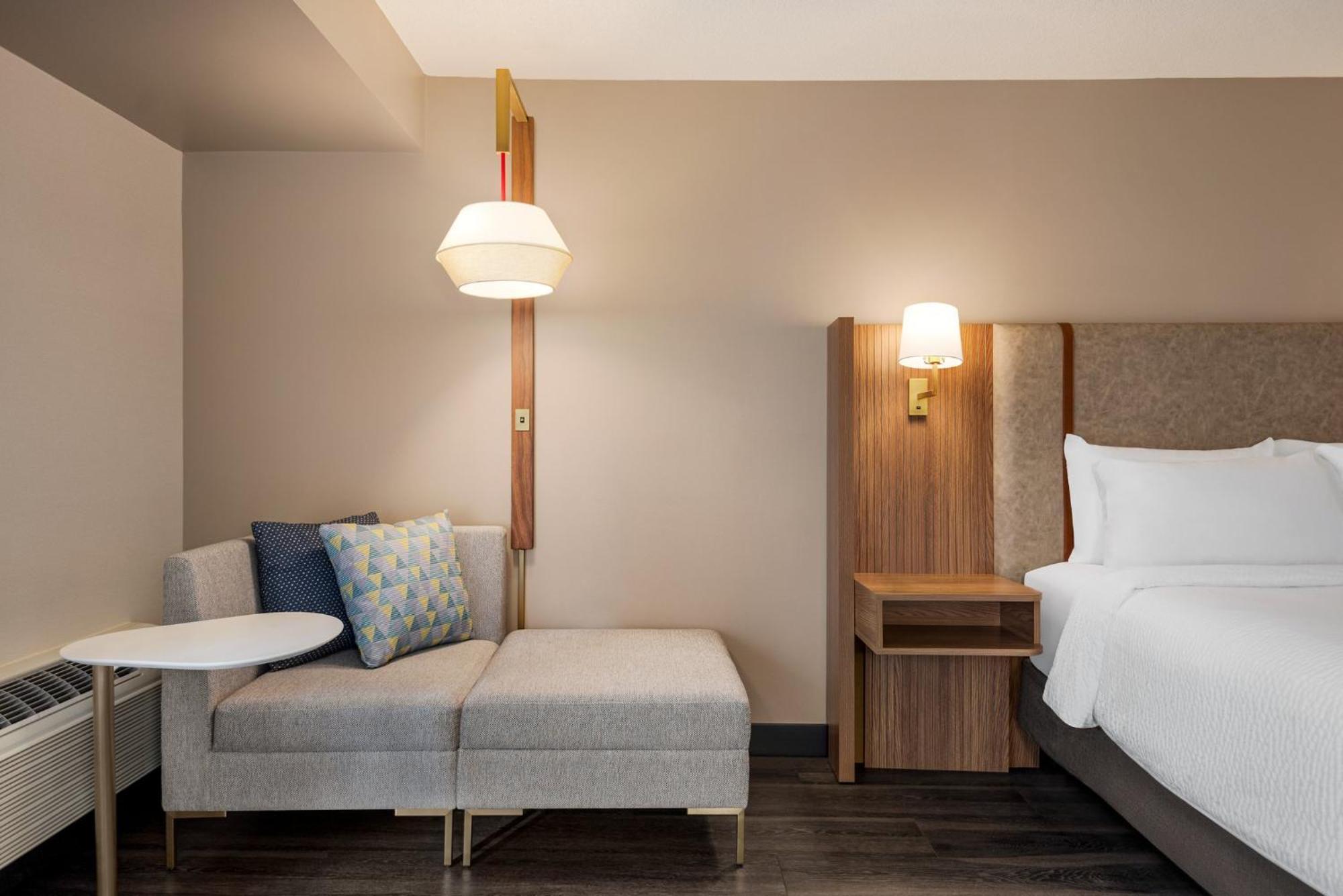 & Downtown By Ihg Hotel Vancouver