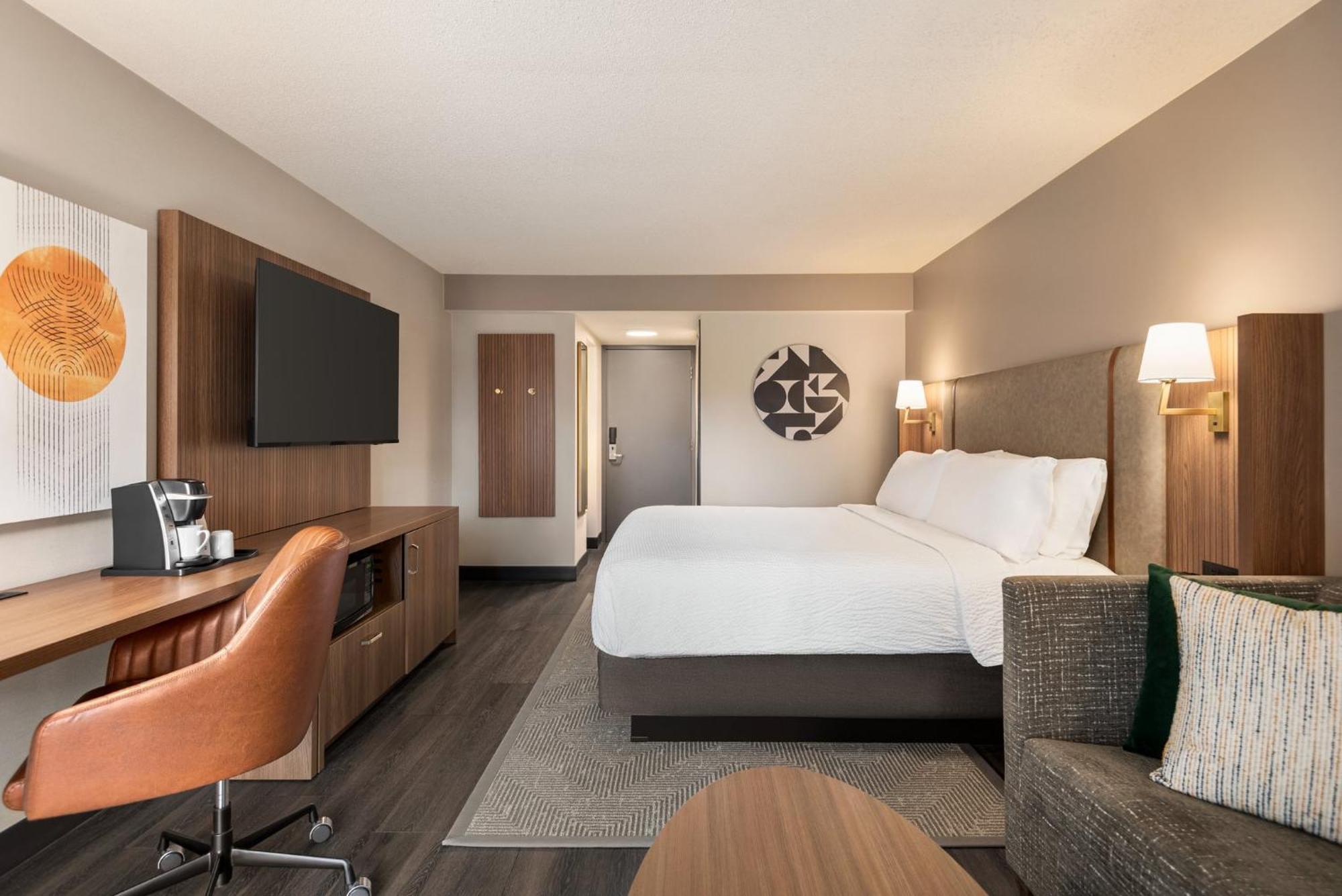 & Downtown By Ihg Hotel Vancouver