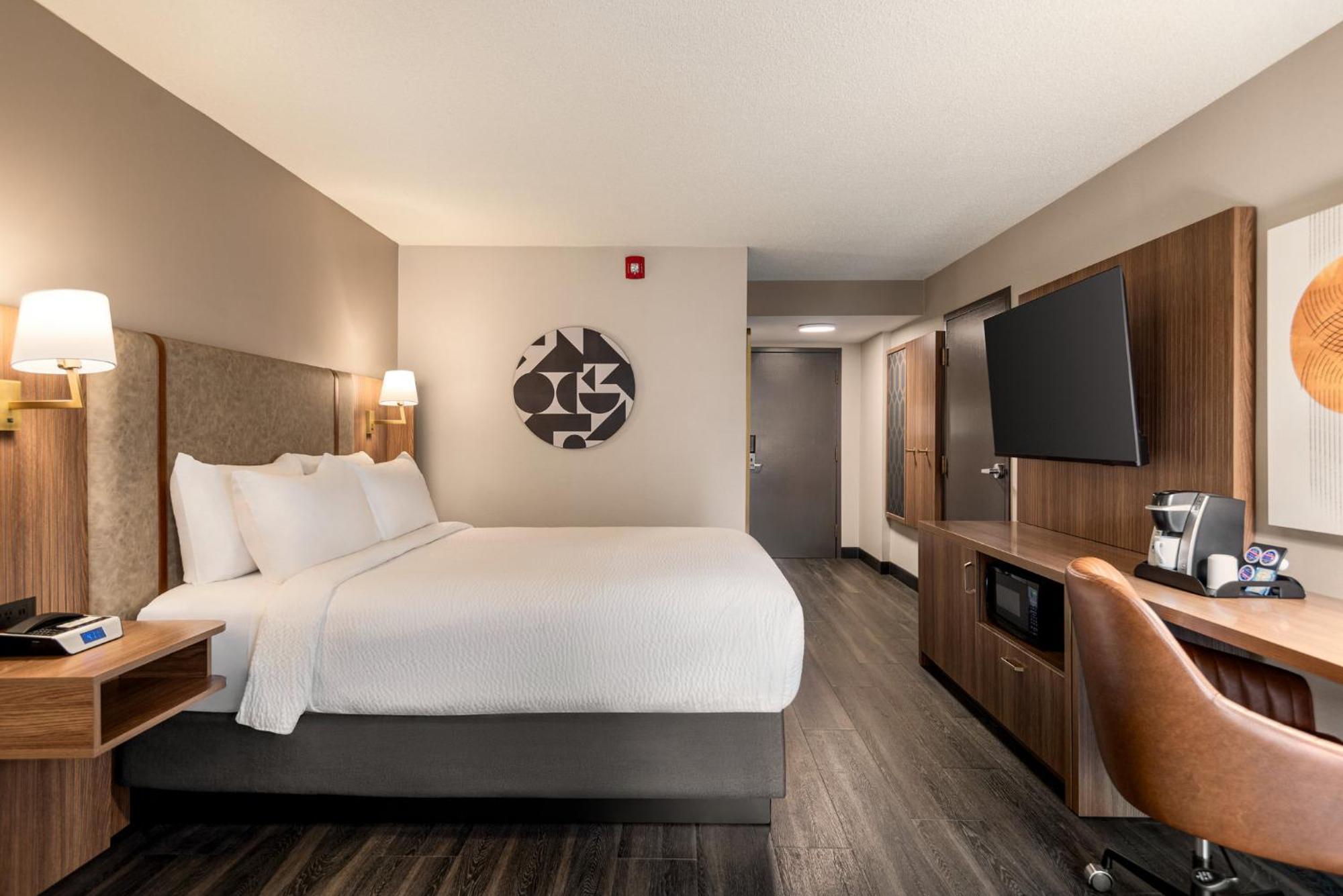 & Downtown By Ihg 3* Vancouver
