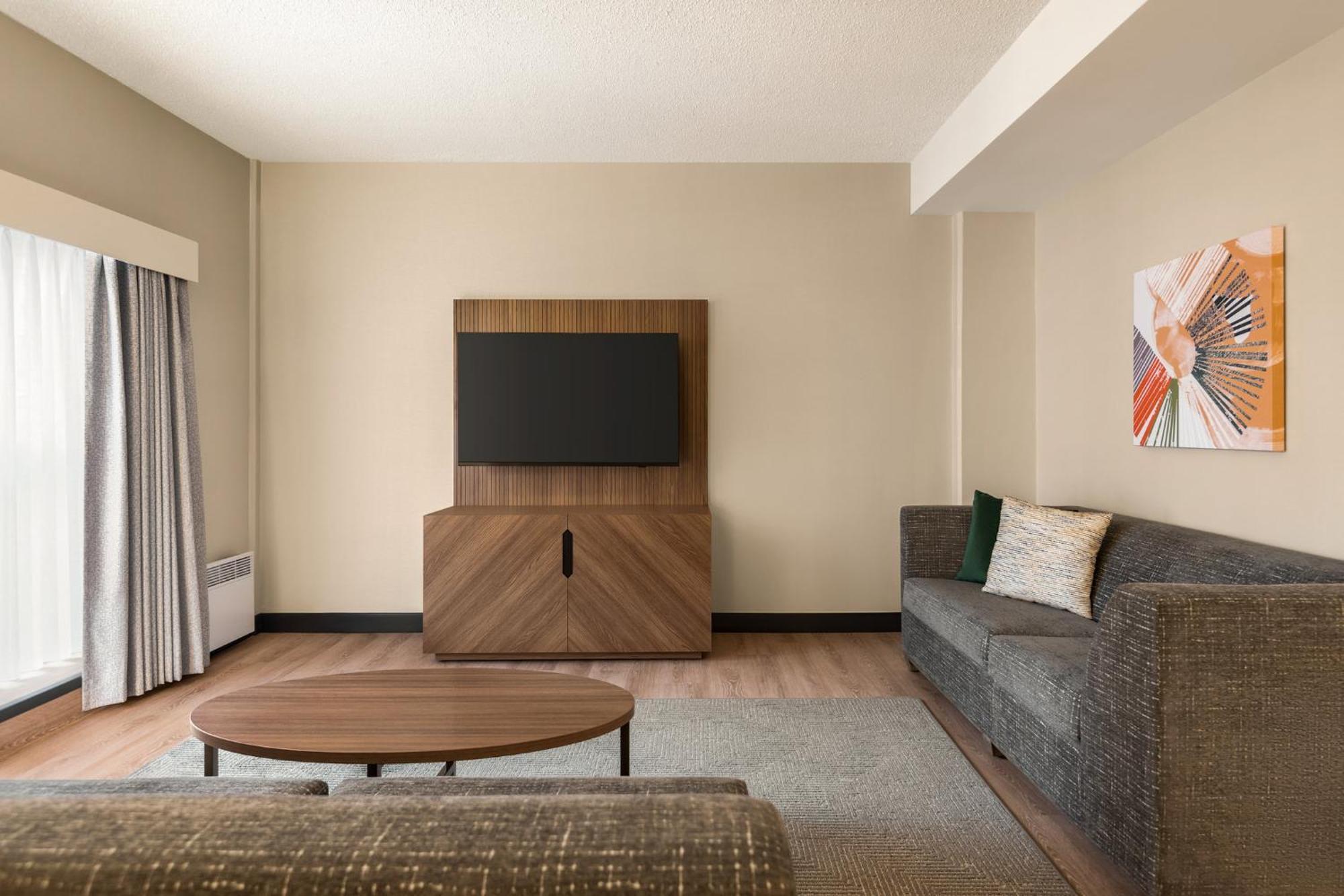 Hotel & Downtown By Ihg Vancouver