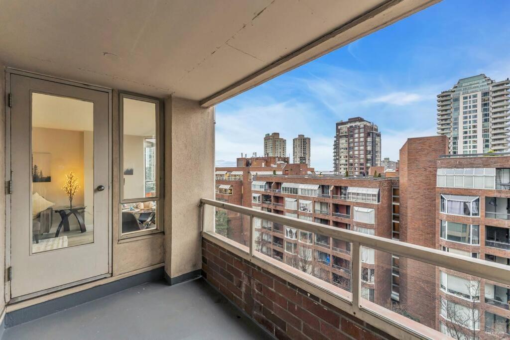 Apartment Beautiful Two Beds With Free Parking Vancouver