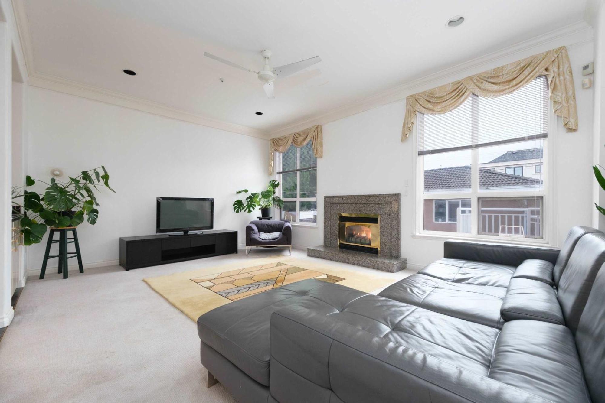 Holiday home Private With Shared Washroom In Homestay Vancouver