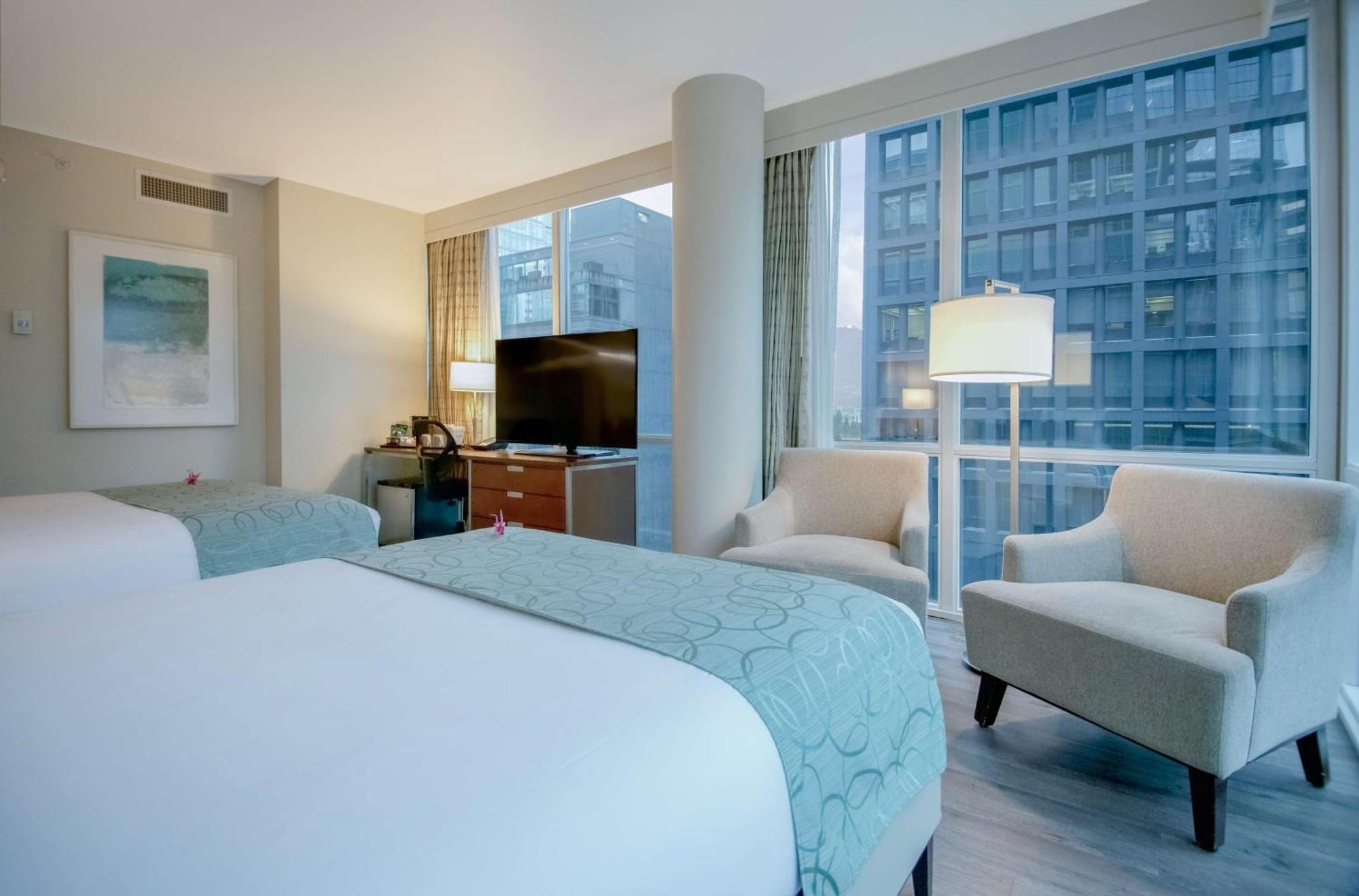 Coast Coal Harbour By Apa 4* Vancouver