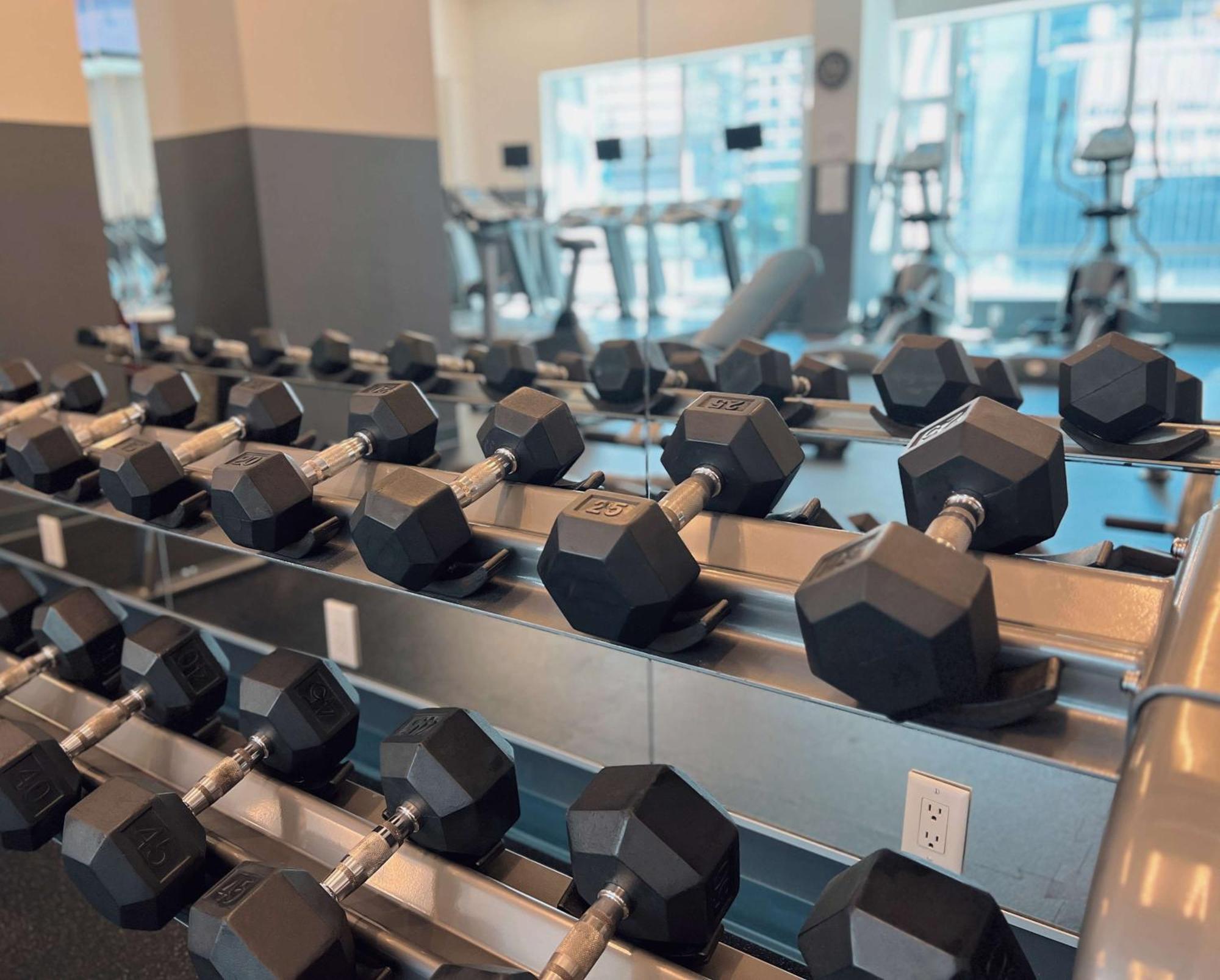 Coast Coal Harbour By Apa Hotel