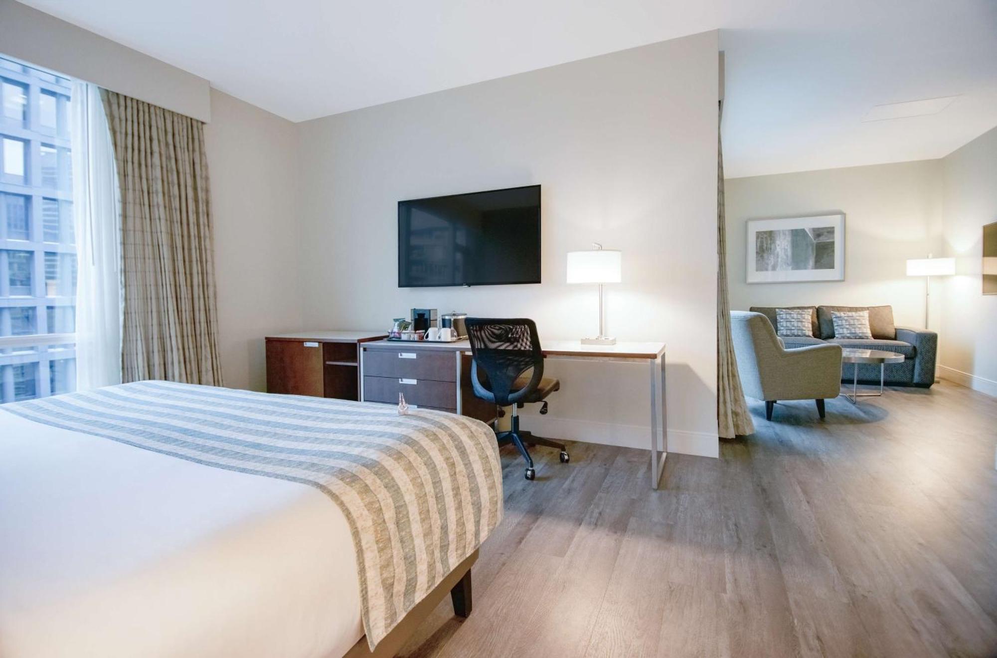 Coast Coal Harbour By Apa 4*