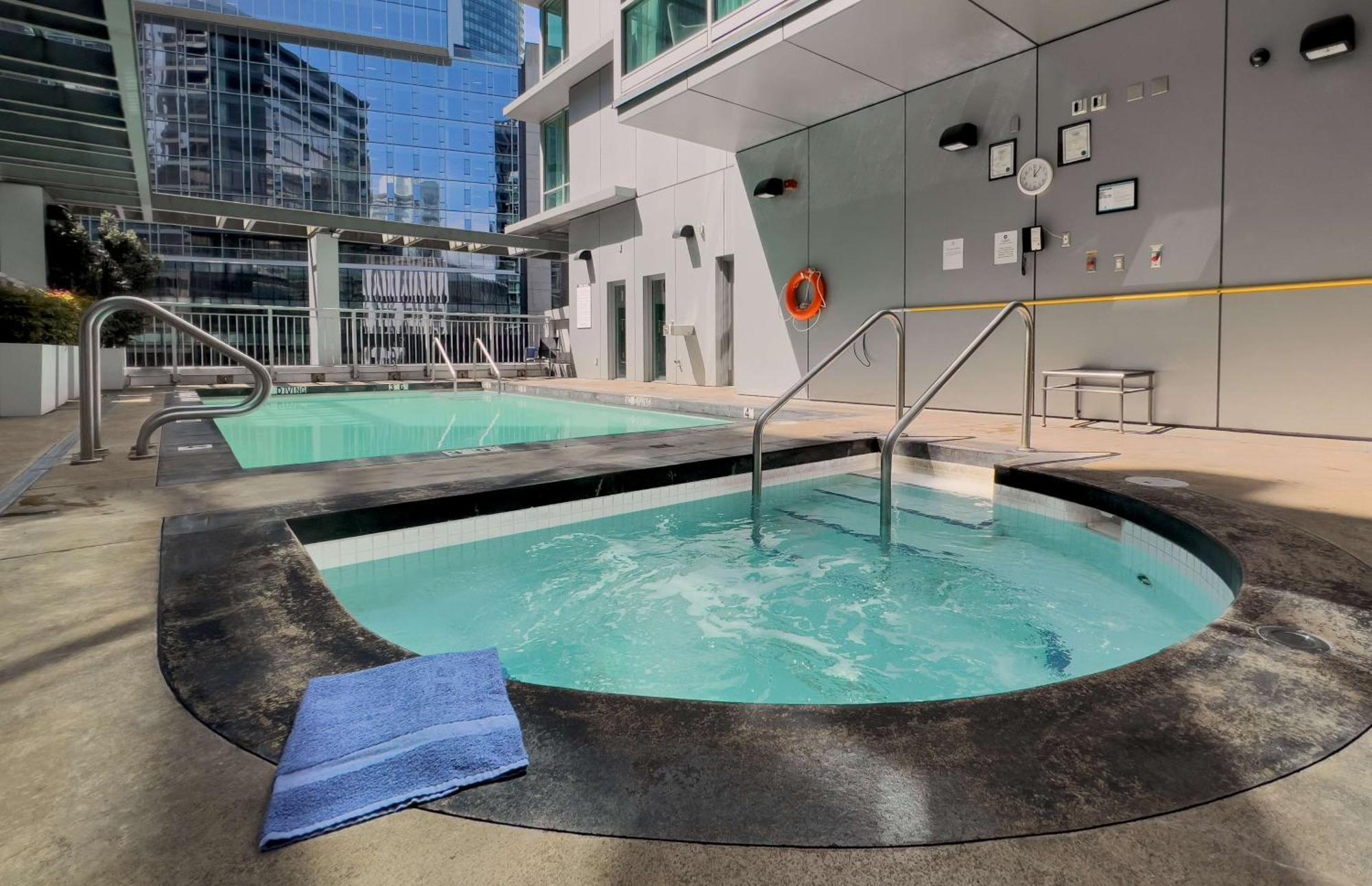 Hotel Coast Coal Harbour By Apa