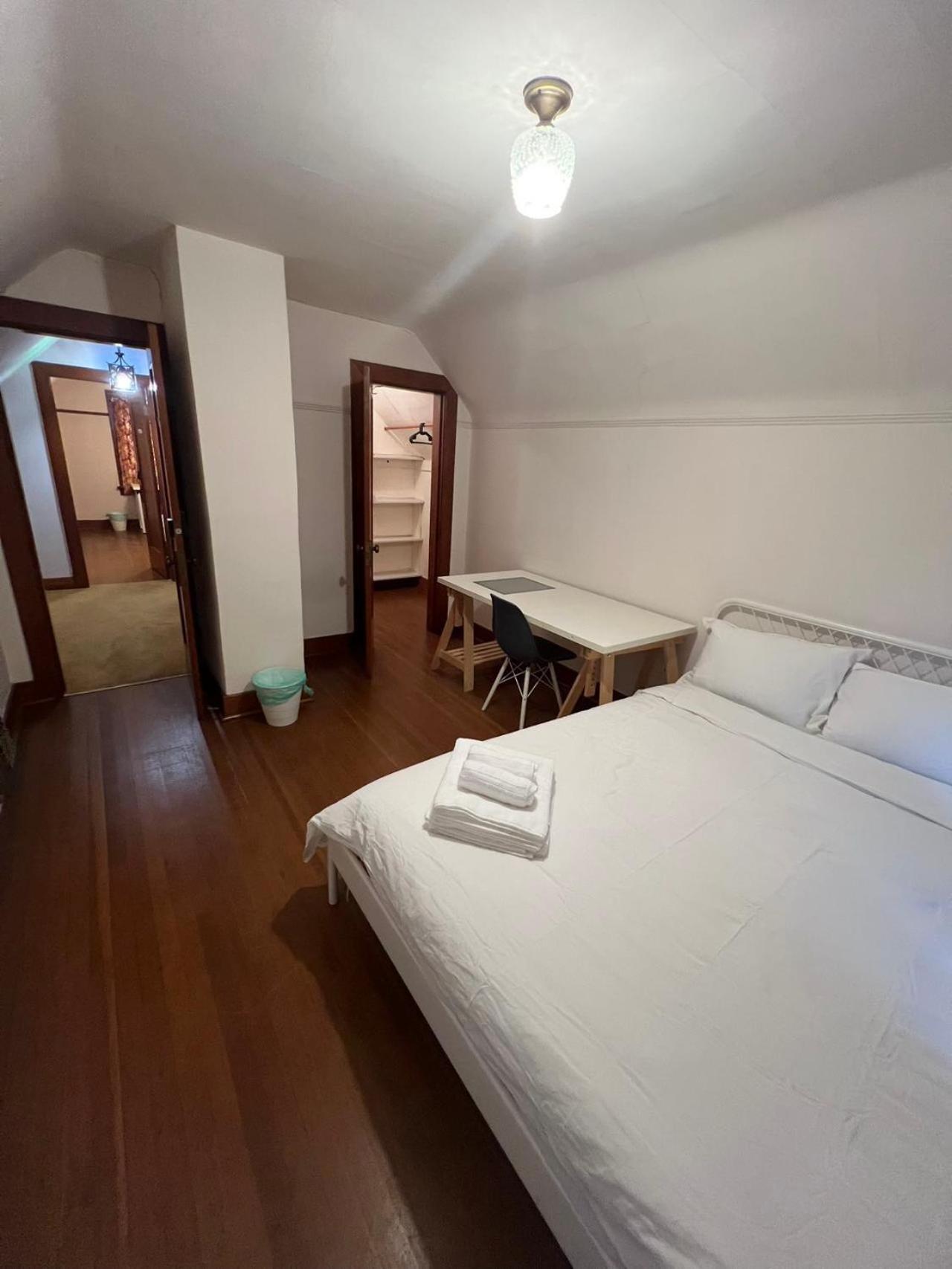 Homestay Vintage And Secluded In West