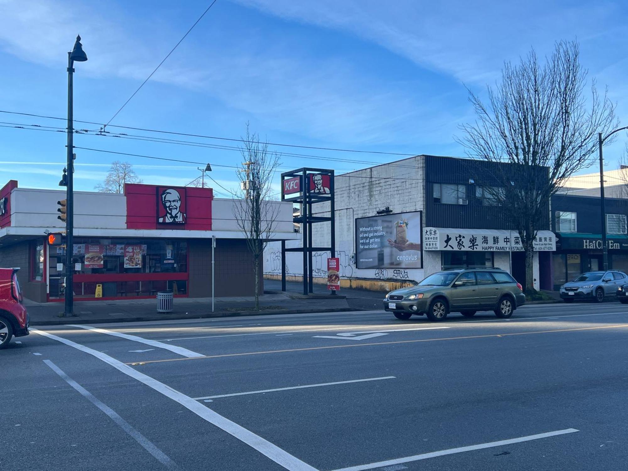 Two Bedrooms- A Warm House Vancouver