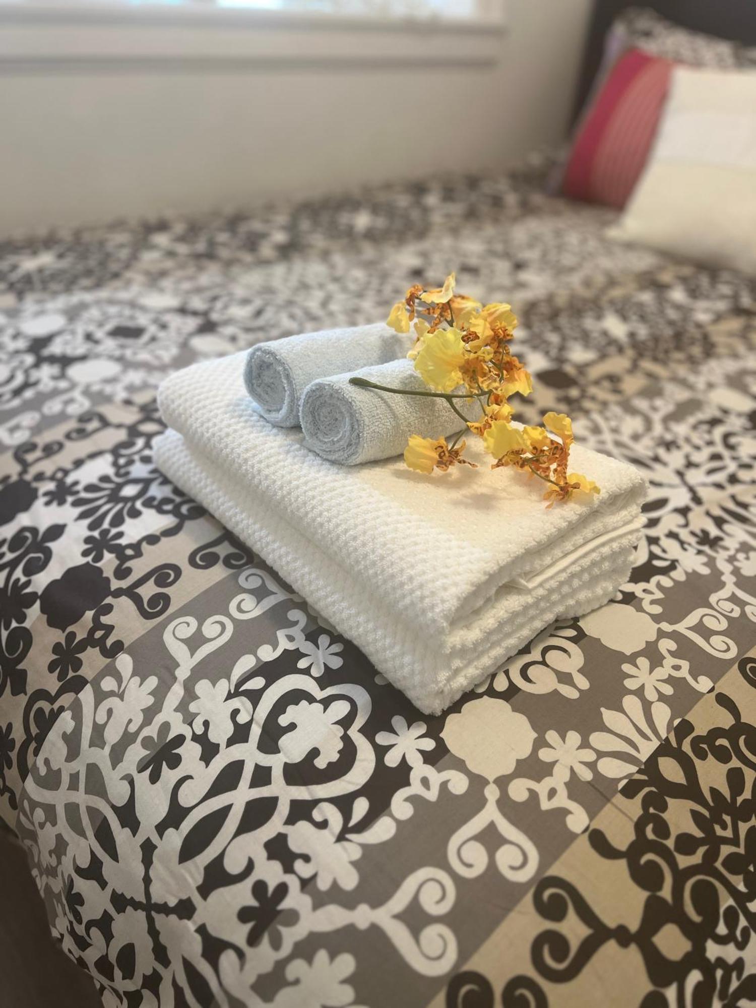 Two Bedrooms- A Warm House Homestay Vancouver