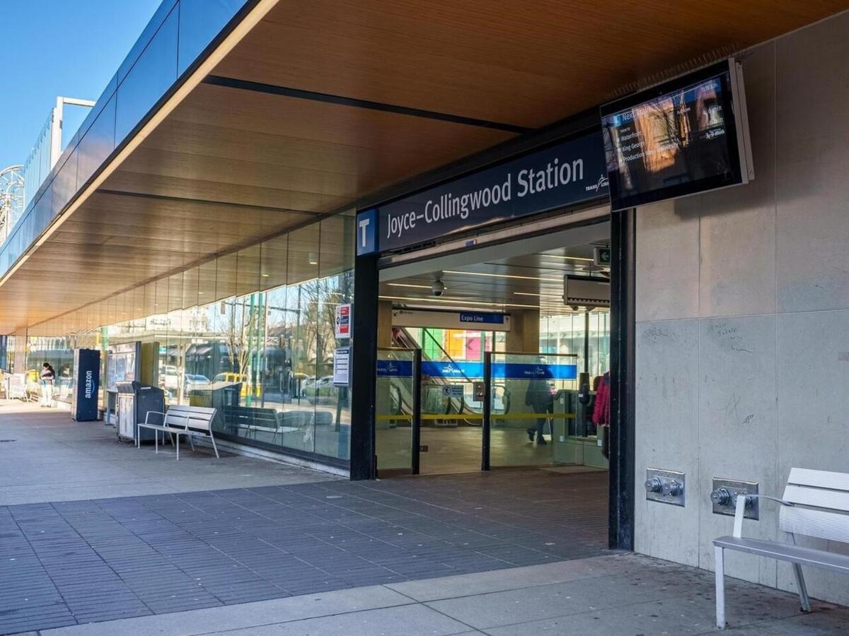 Brand New 2025 Scandinavian Style Designer's Suite, Near Skytrain Joyce Collingwood, East