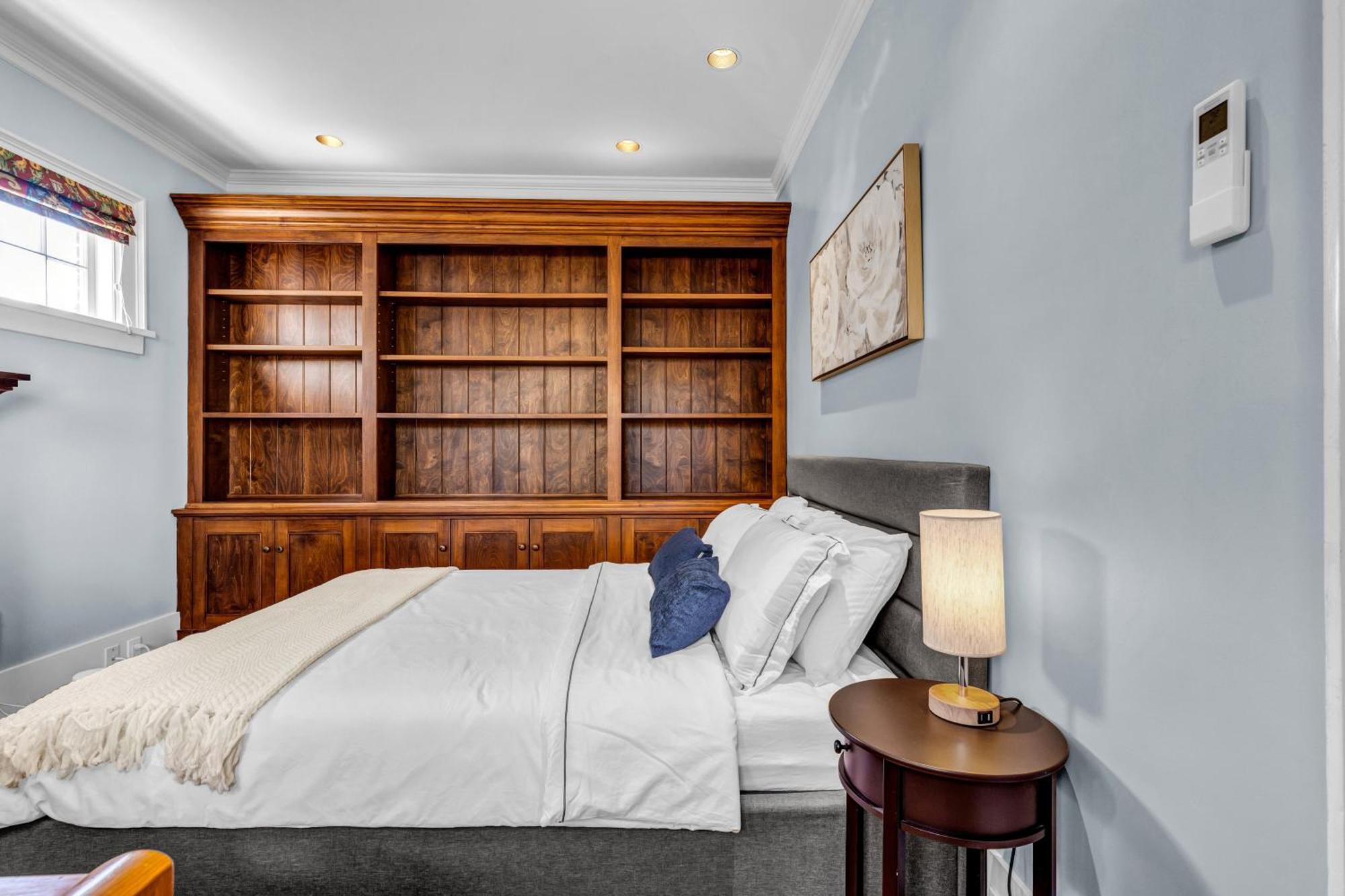 Homestay West King Edward Luxury Guest
