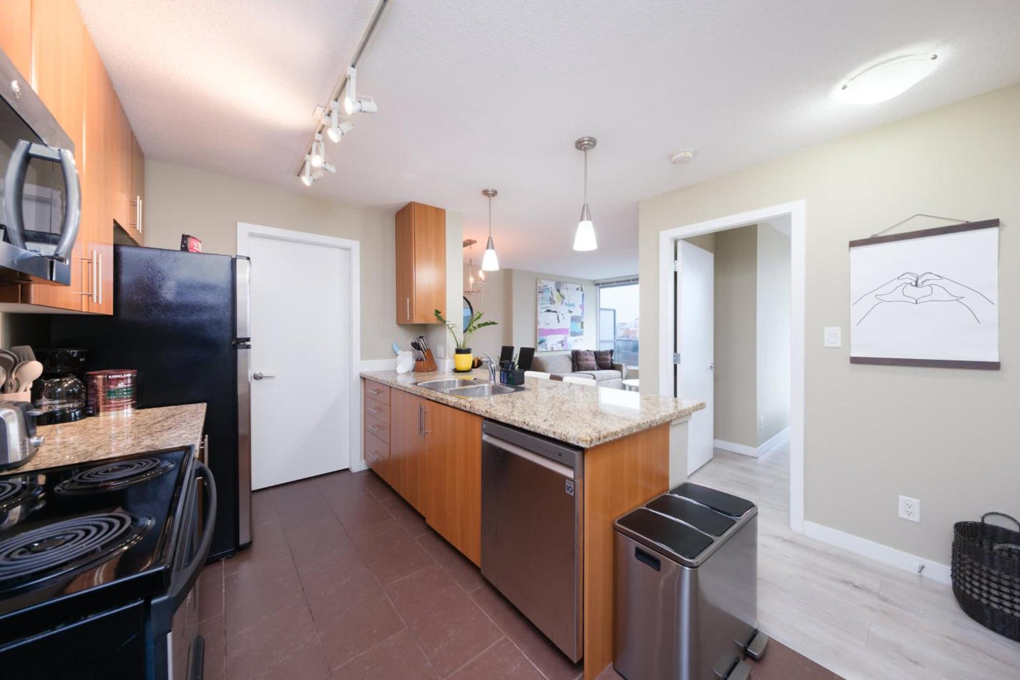 Modern Downtown With Pool Jacuzzi & Sauna Vancouver
