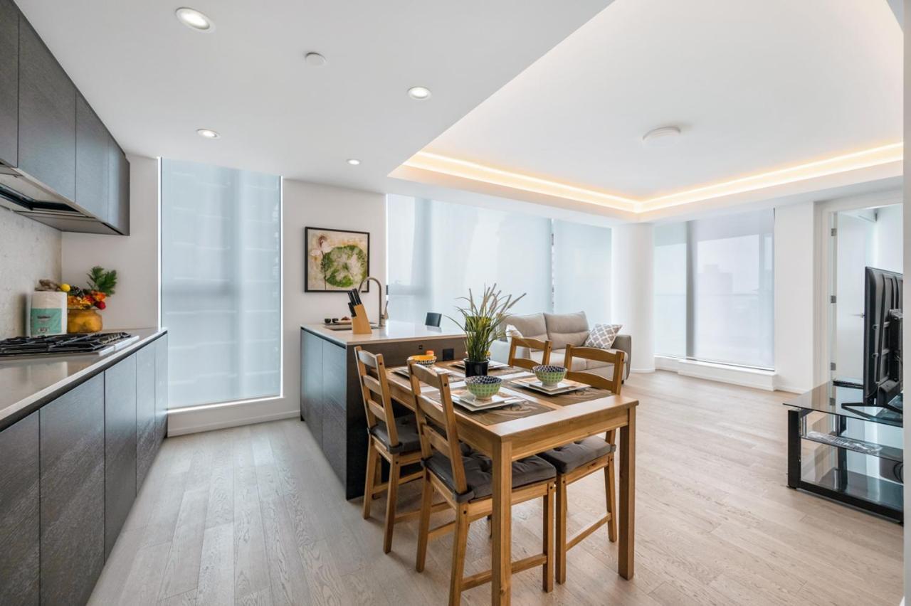 Stylish Urban Oasis With Views In *