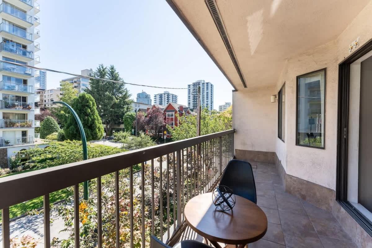 Stylish & Comfy In A Prime Location Apartment *