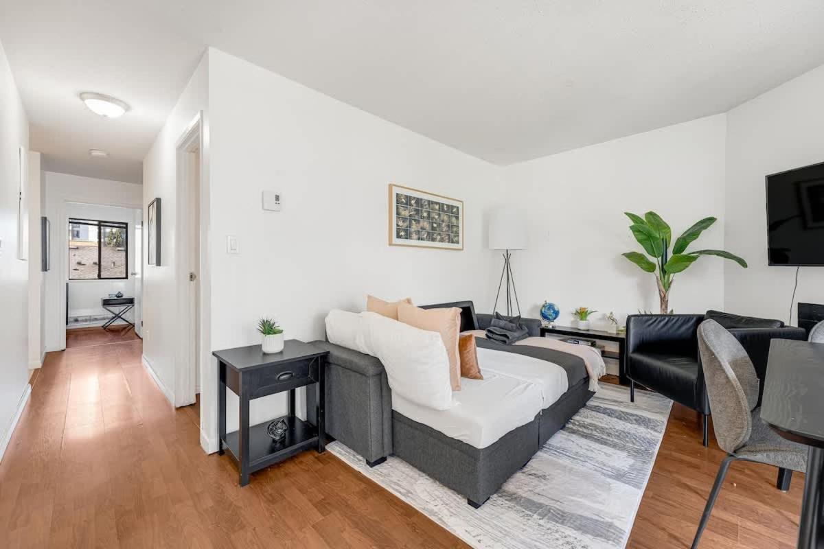 Stylish & Comfy In A Prime Location