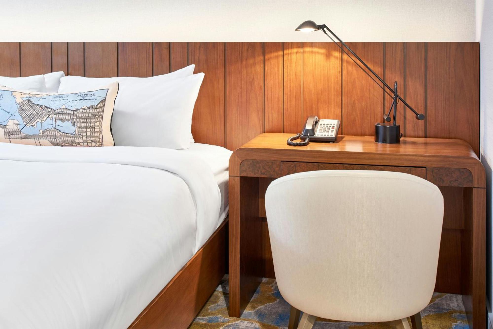 Hotel Metropolitan 4*