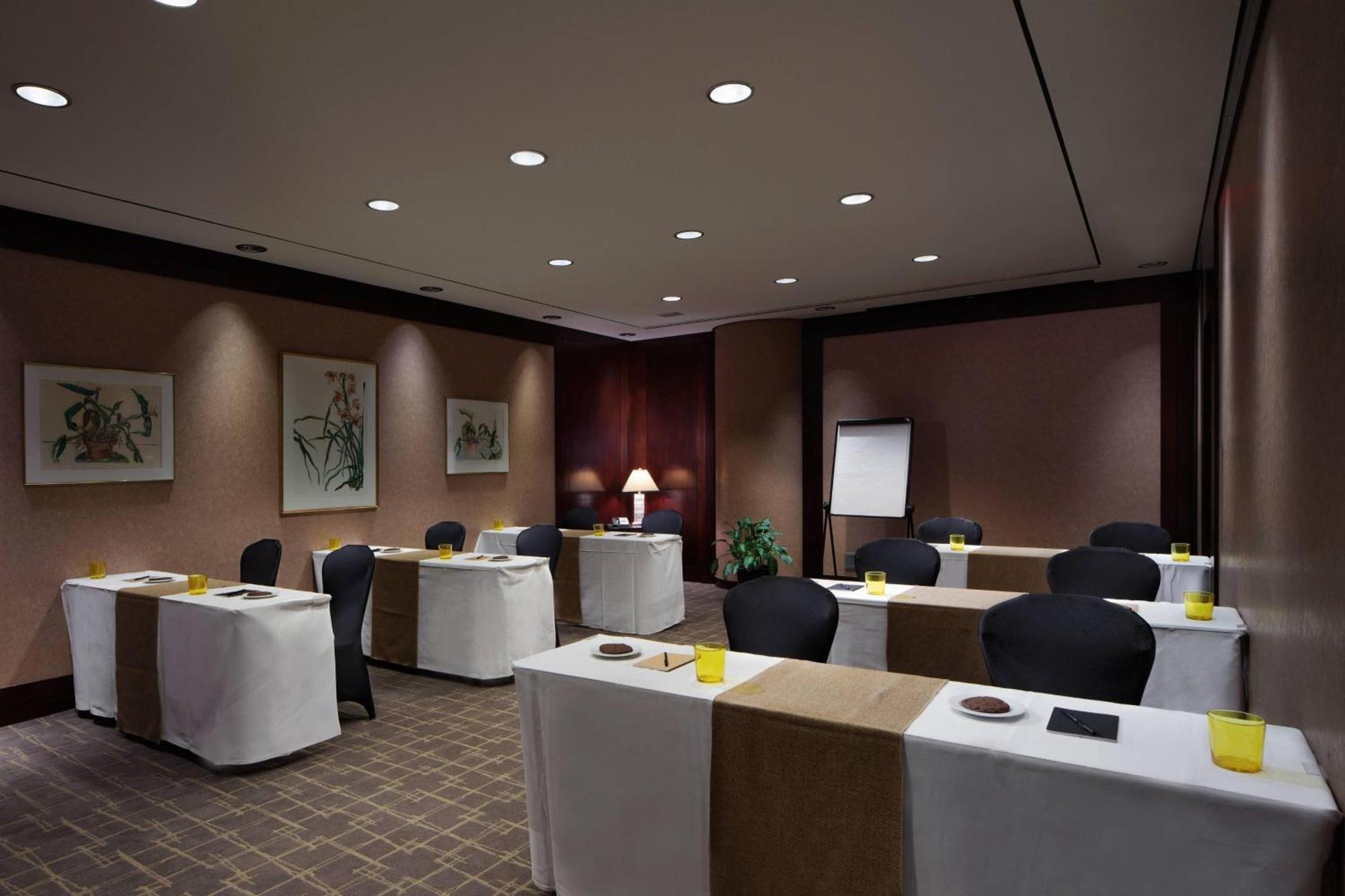Hotel Metropolitan Vancouver