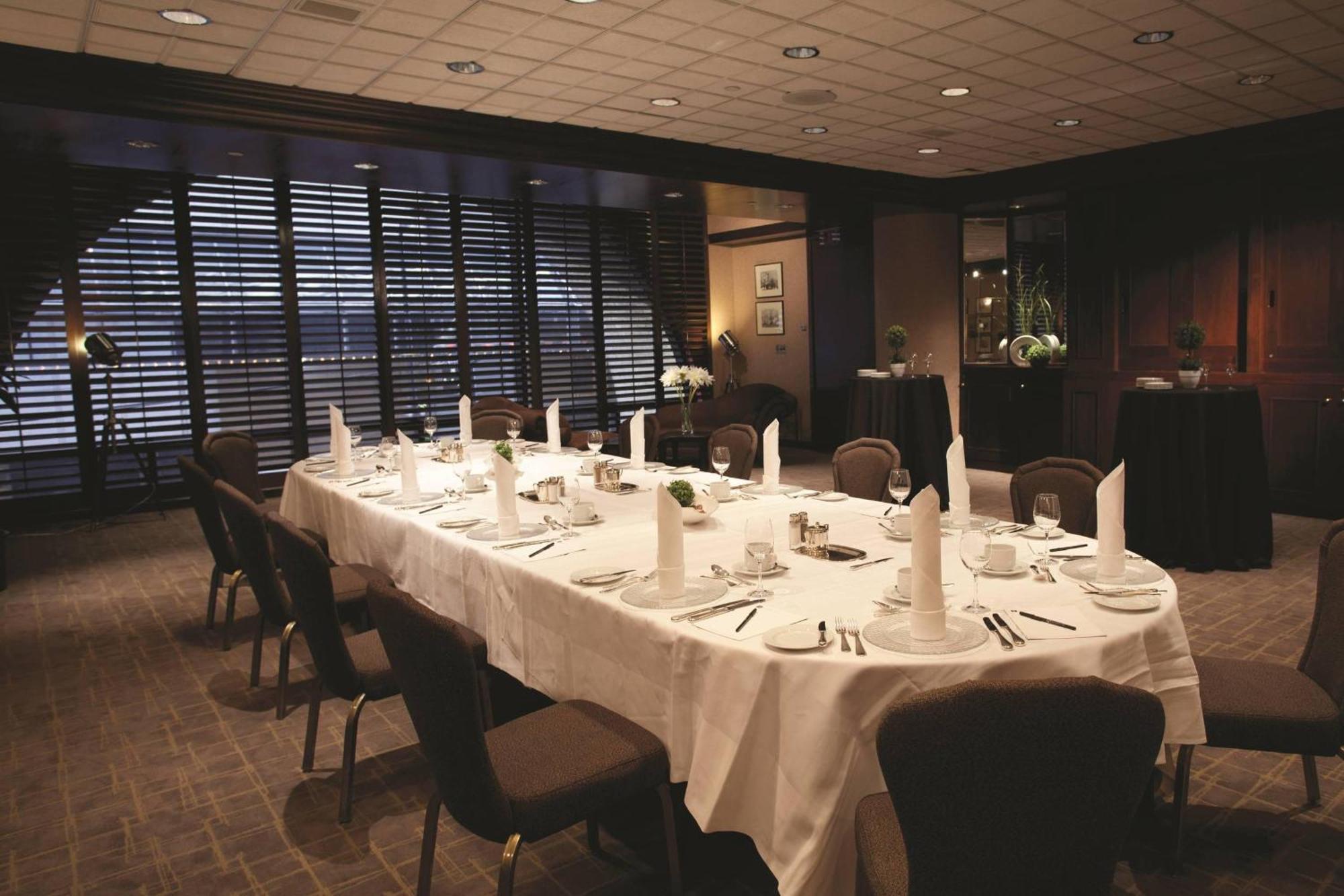 Hotel Metropolitan 4*