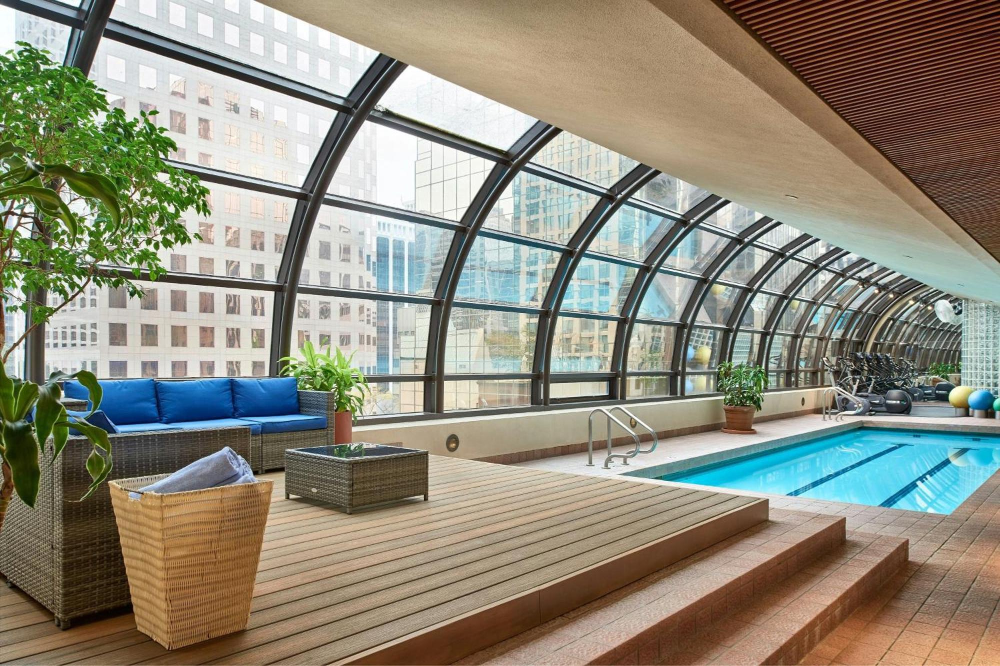 Hotel Metropolitan Vancouver
