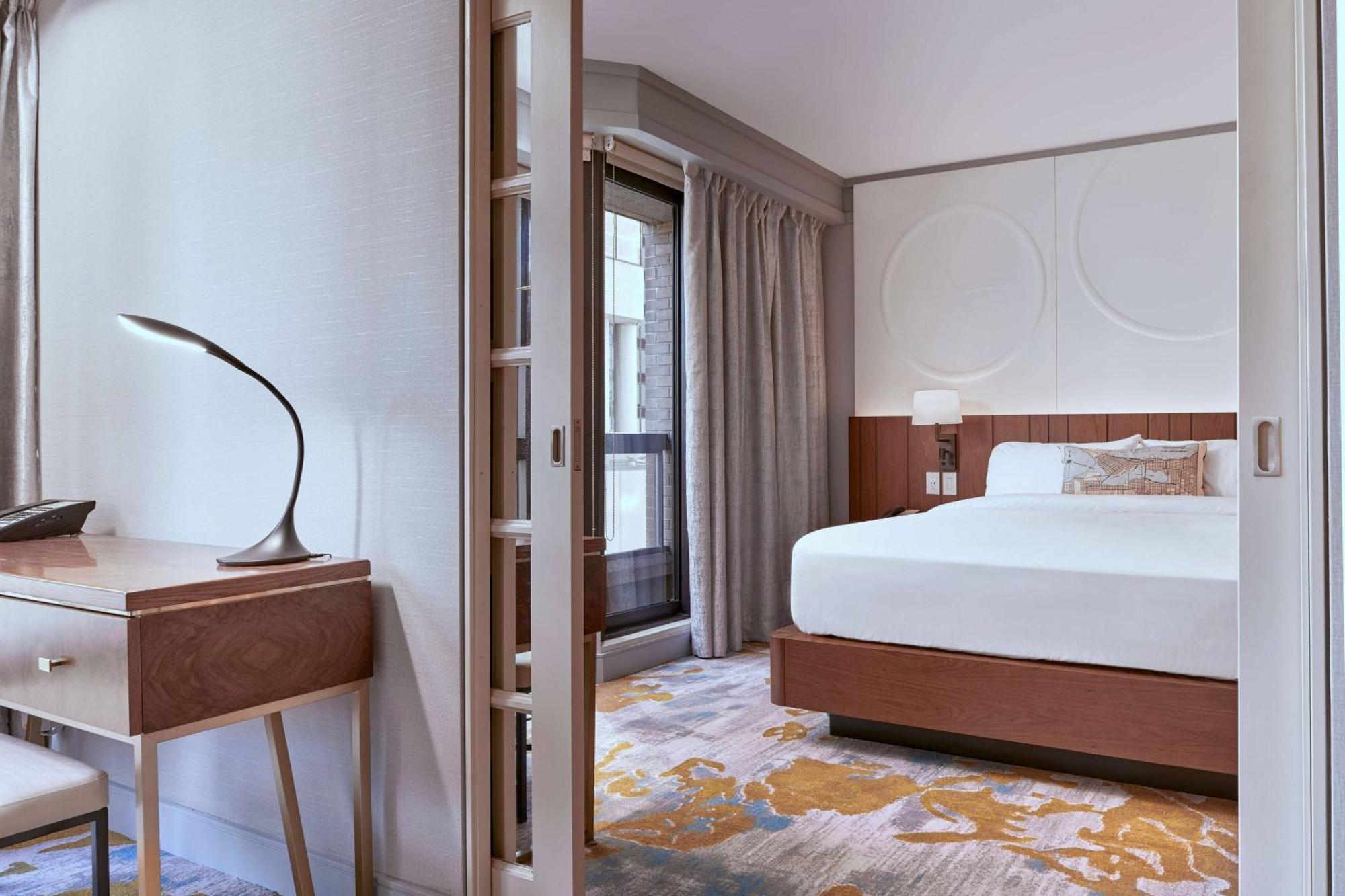 Hotel Metropolitan 4*