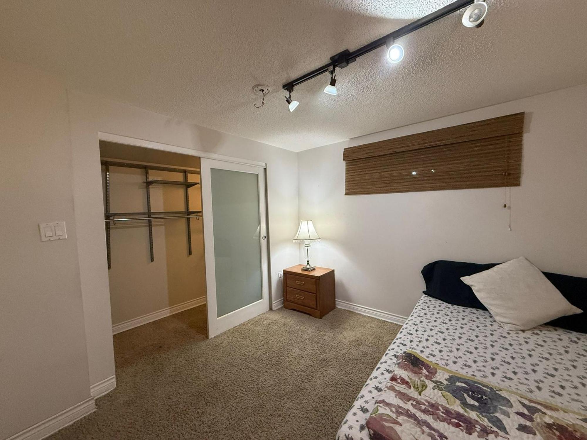 Homestay - 5 Min To Kitsilano Vancouver