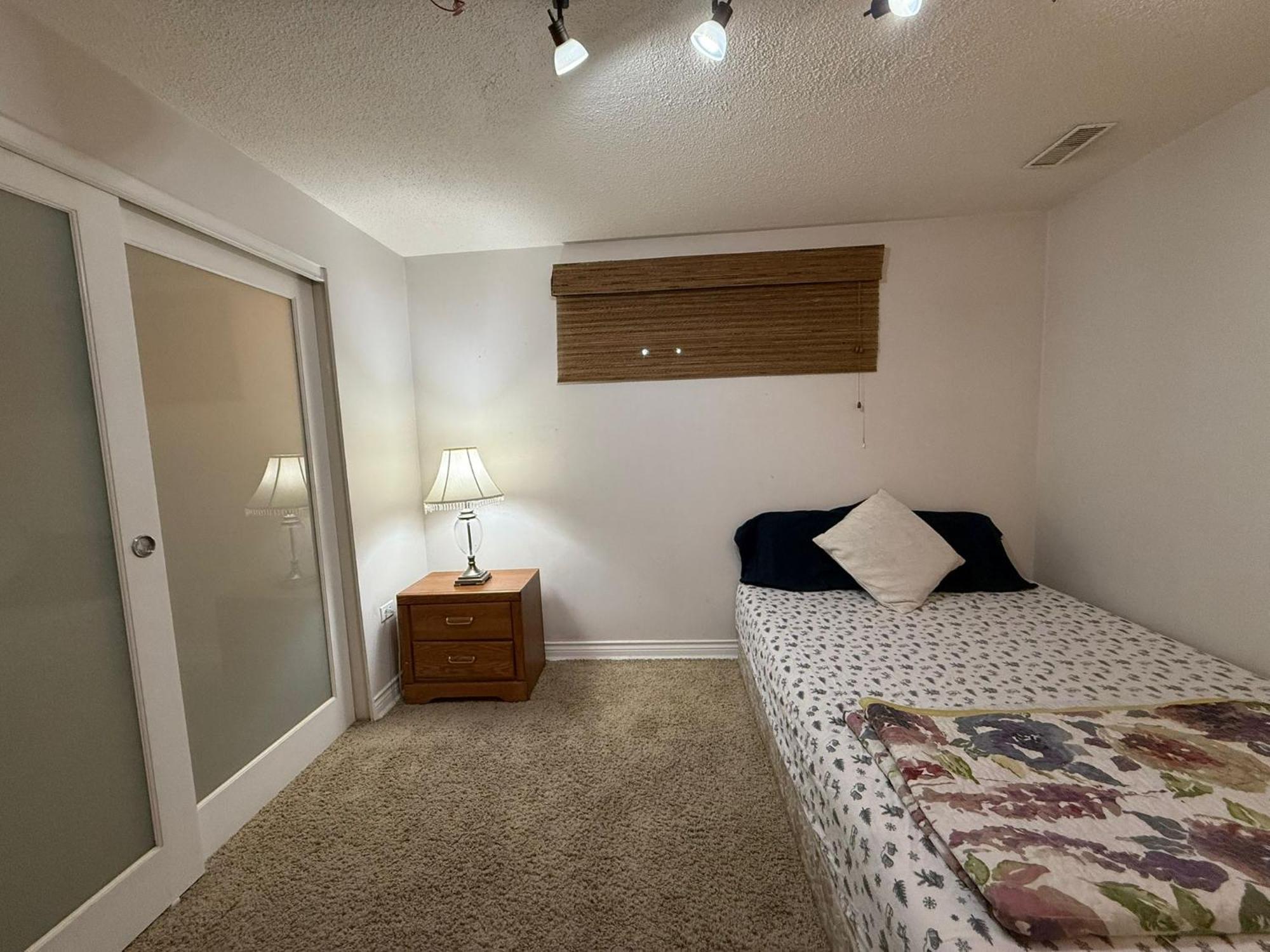 Homestay - 5 Min To Kitsilano *