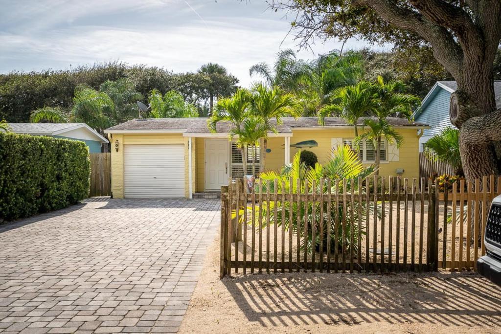 821 E 11th Avenue - Turtles Nest Pool *