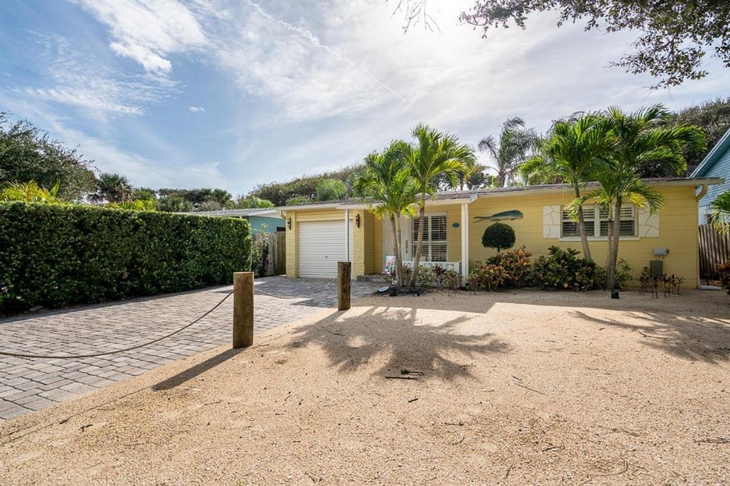 821 E 11th Avenue - Turtles Nest Pool