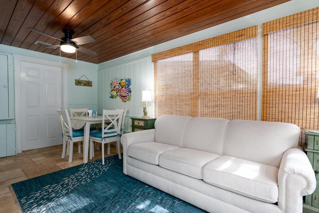 821 E 11th Avenue - Turtles Nest Pool Holiday home