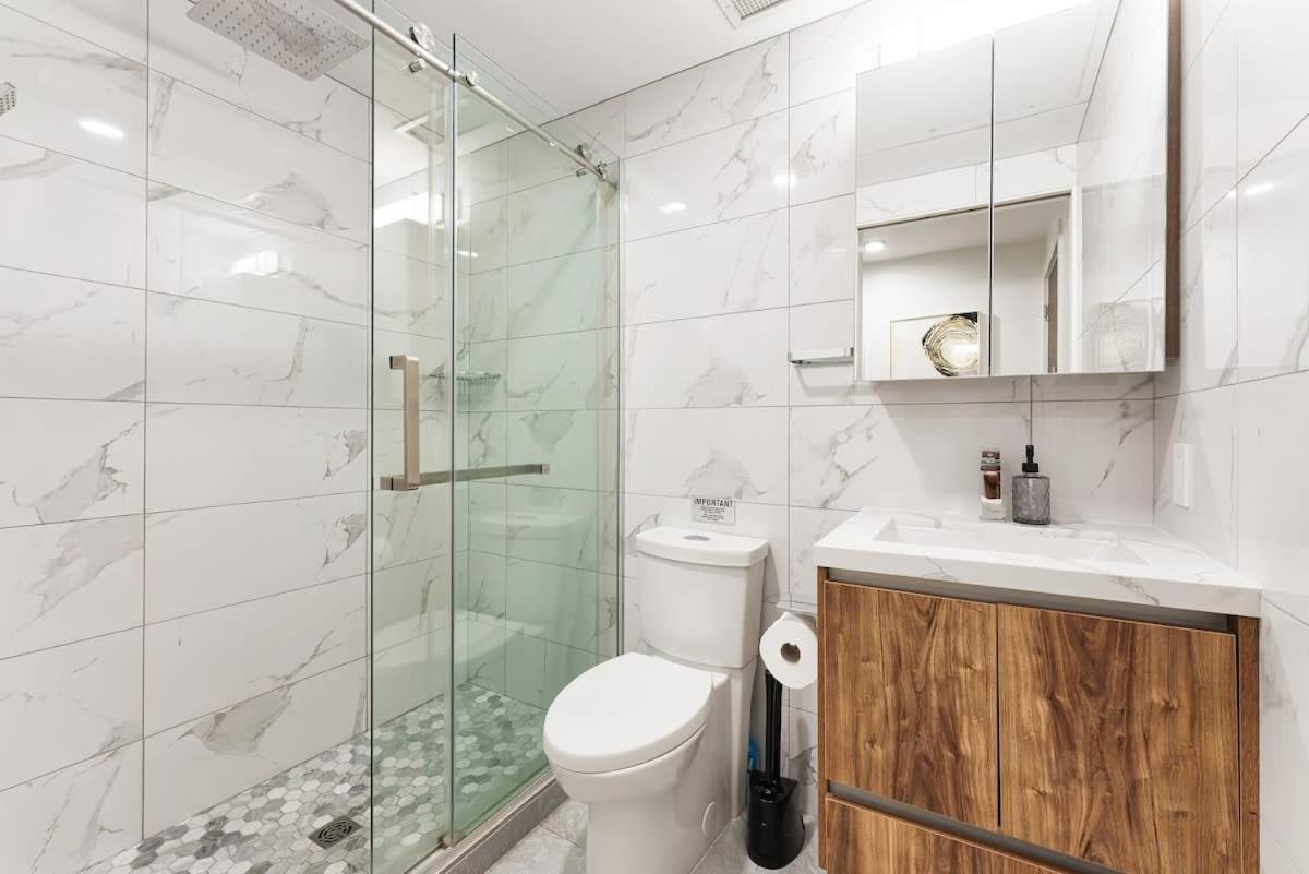 In Downtown Apartment *