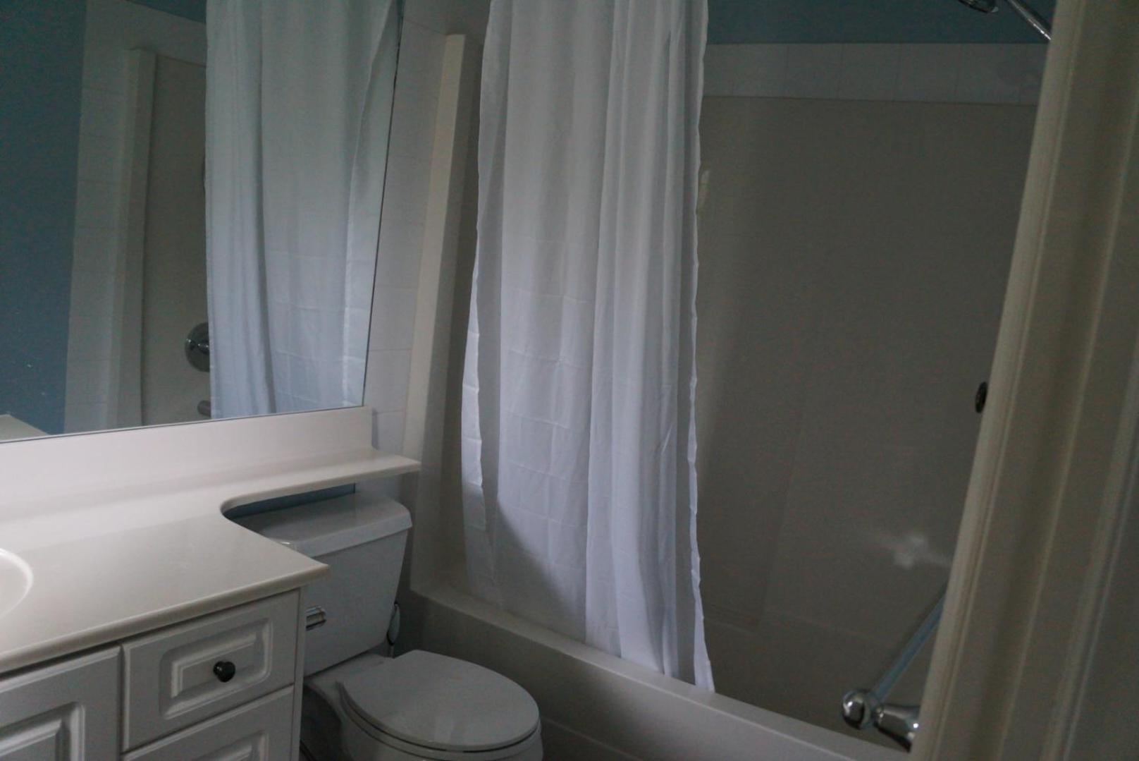 Holiday home Ultimate Urban Living: Trendy 2br Townhouse In Downtown *