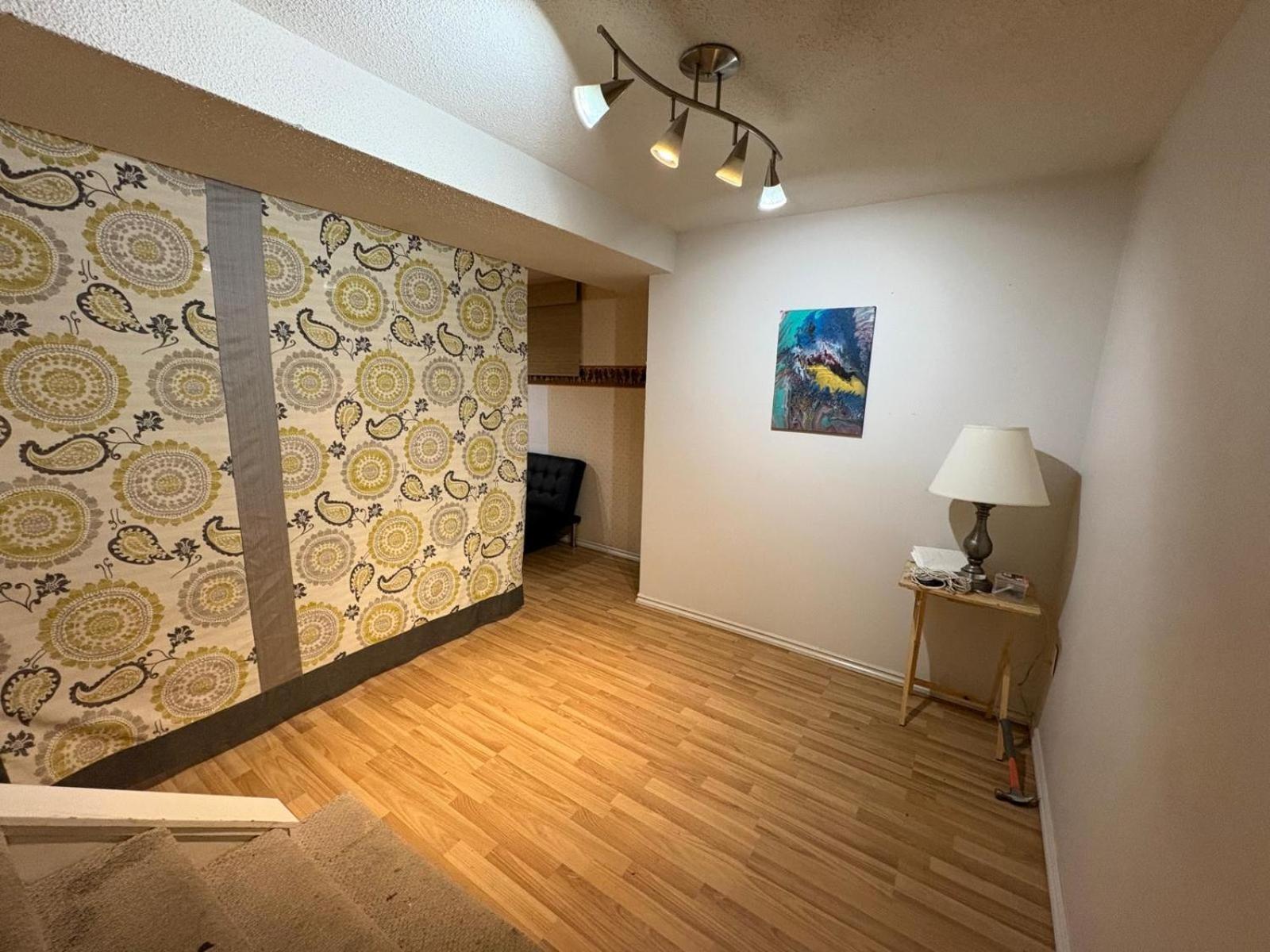 In In Open Living Room- Comfortable & Beautiful Bed Vancouver