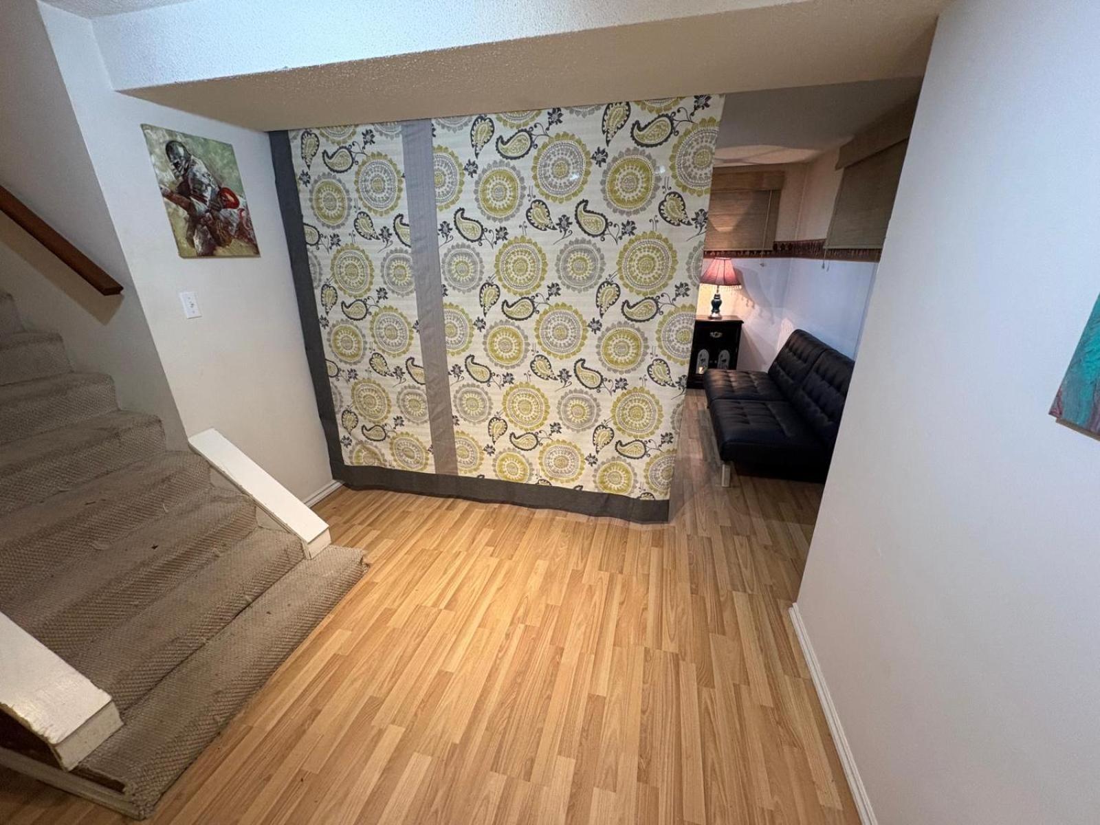 In In Open Living Room- Comfortable & Beautiful Bed Homestay