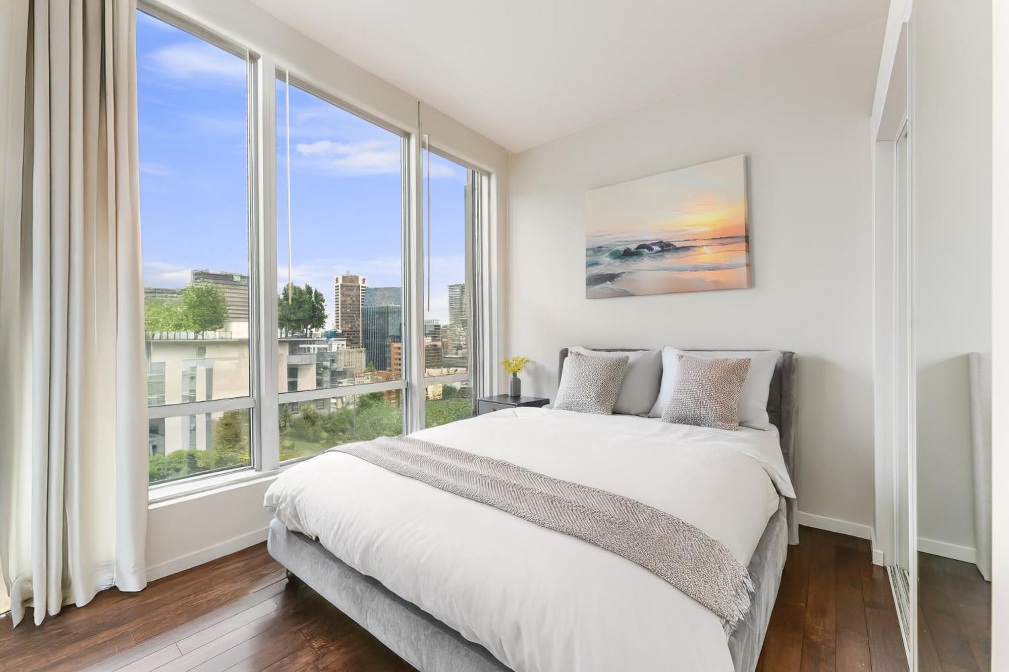 High Rise 2br With Panoramic Views * Vancouver