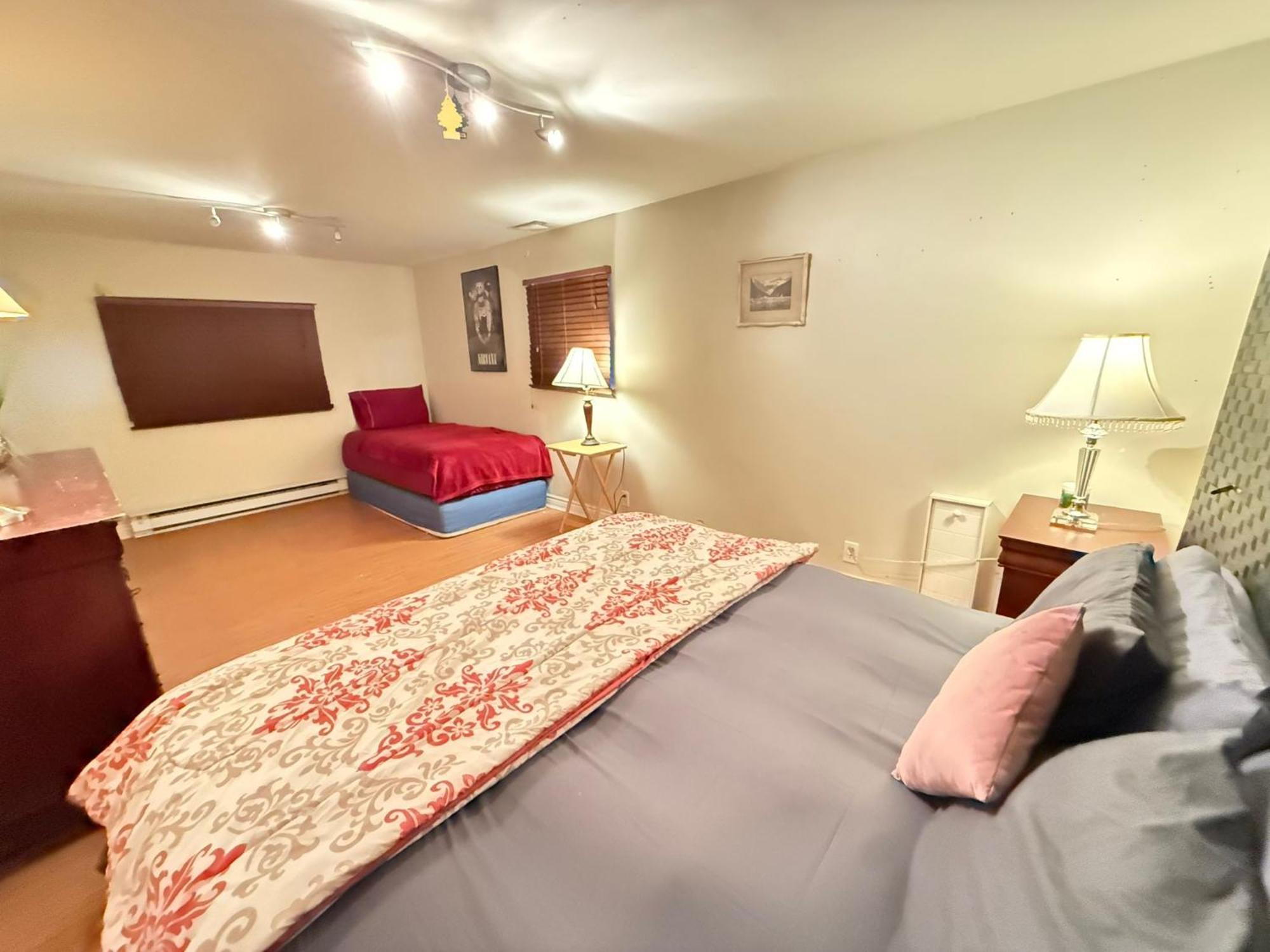 Homestay Cozy Private Near Downtown, & Ubc