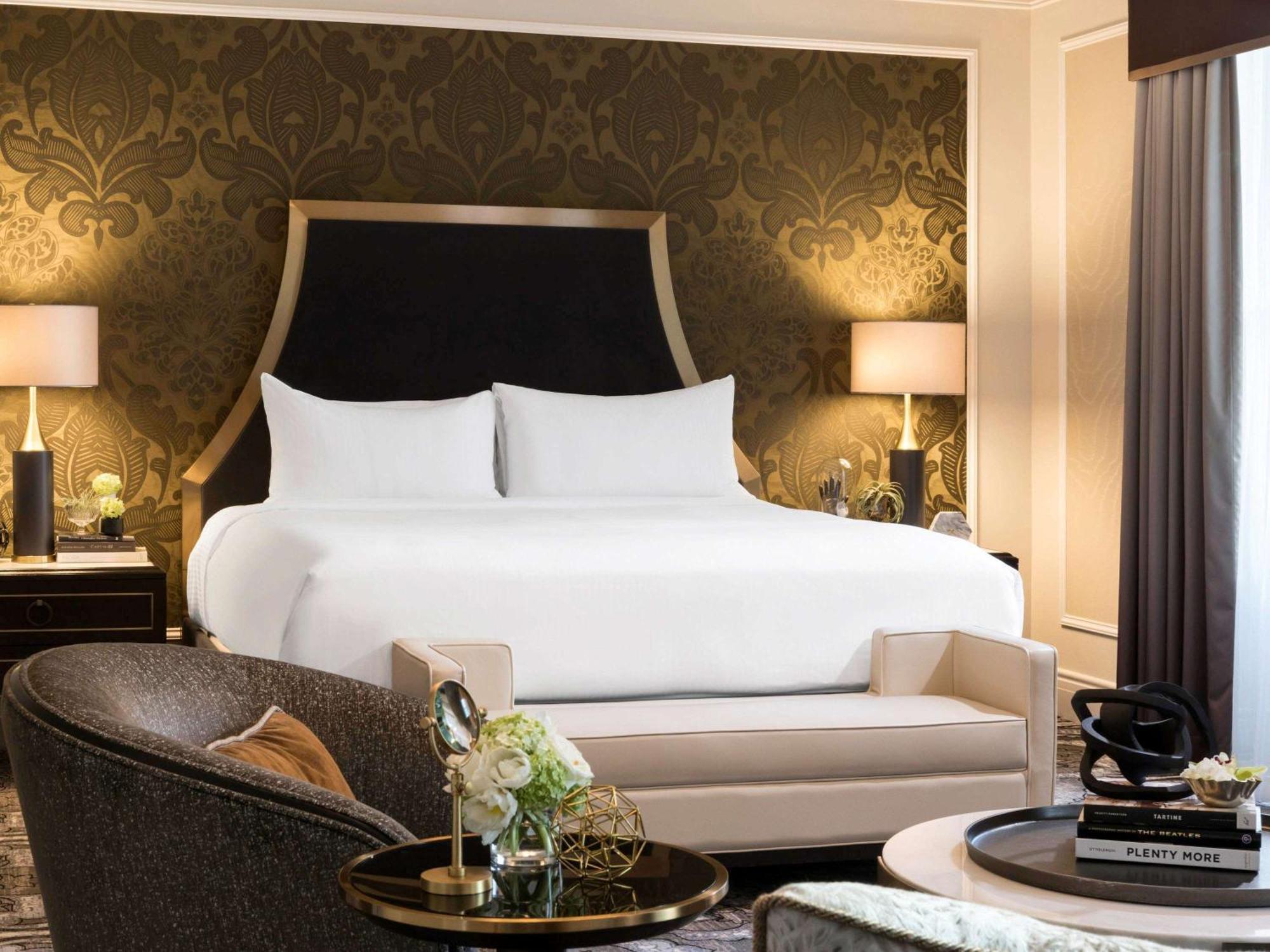 Fairmont Hotel 5*