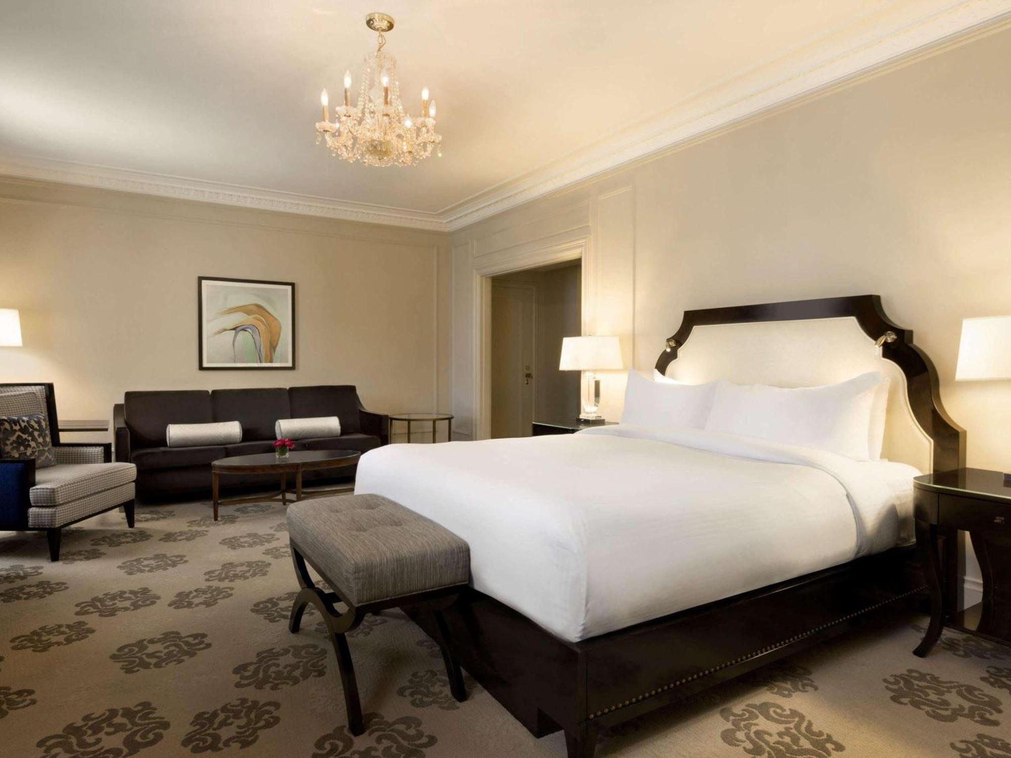 Fairmont Hotel 5*