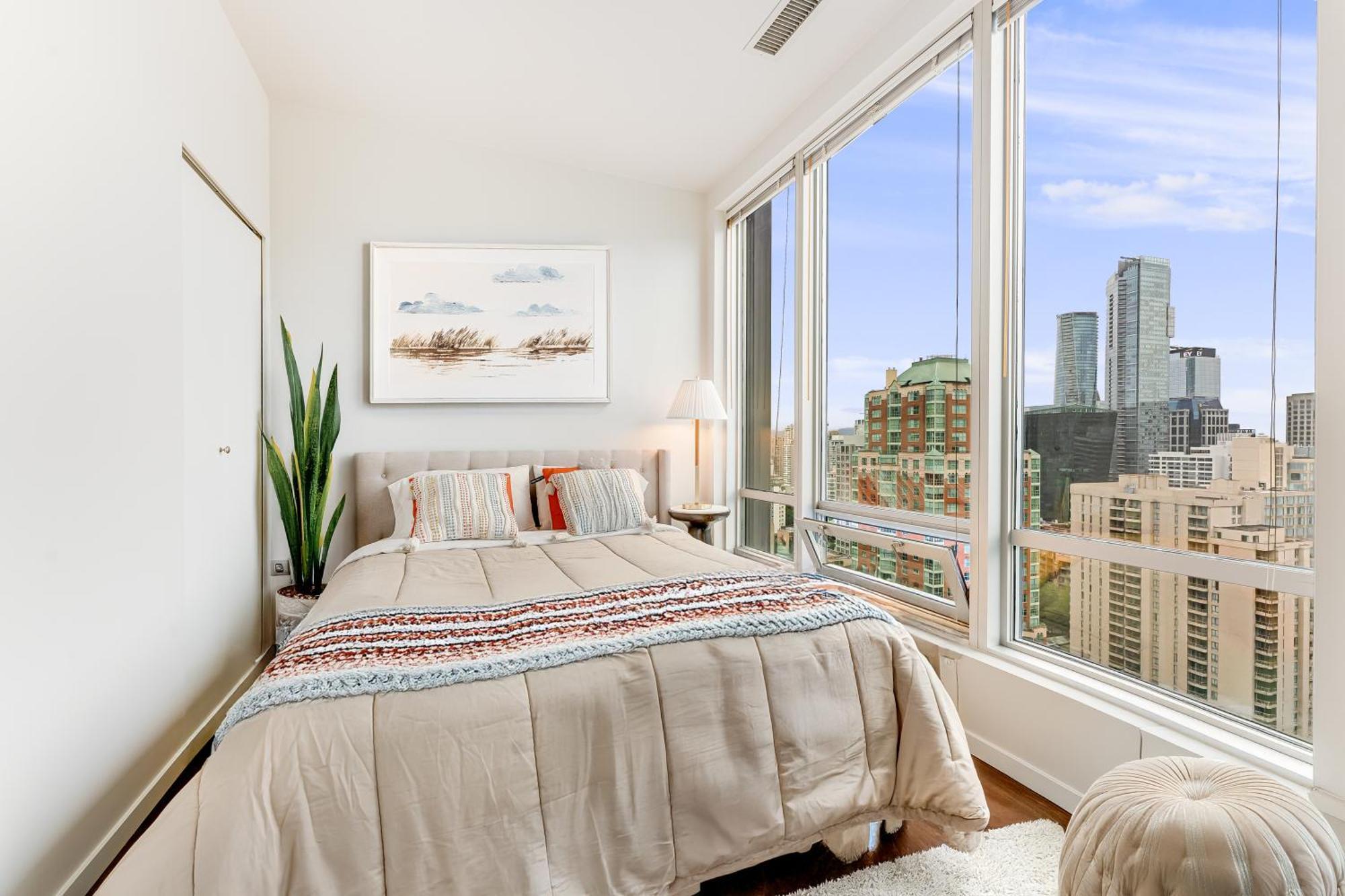 Apartment High Rise 2br With Panoramic Views