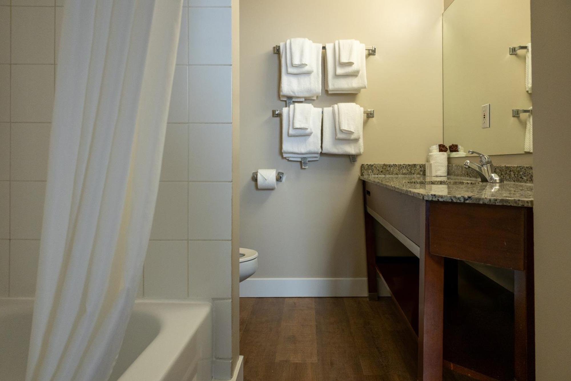 Hotel Quality & (adults Only) Vancouver