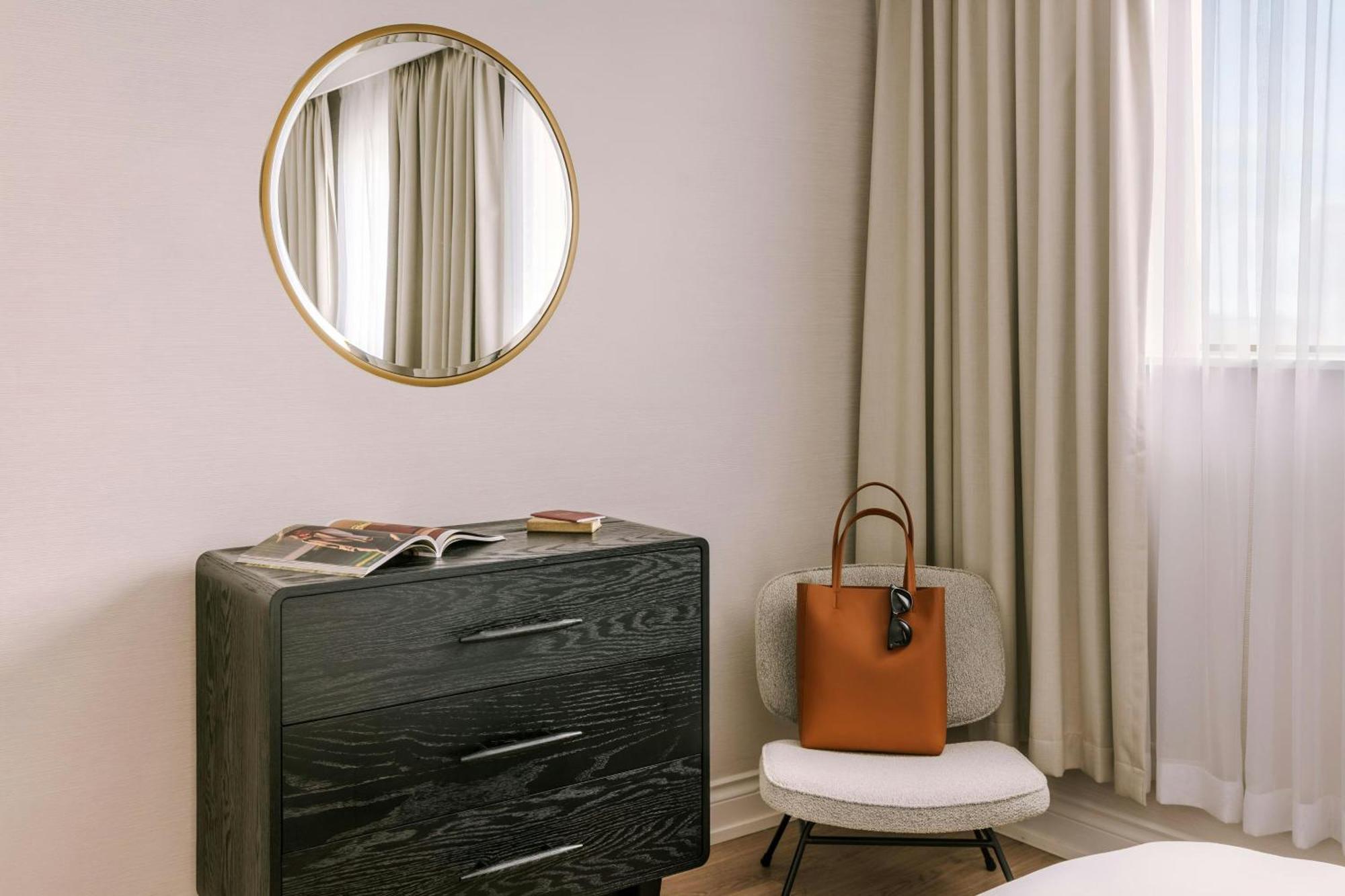 Sonder The Sunset Aparthotel