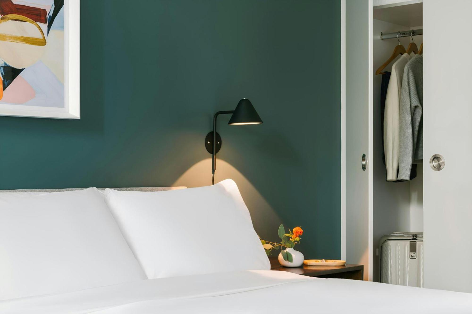 Aparthotel Sonder By Marriott Bonvoy Revival Bay 4*