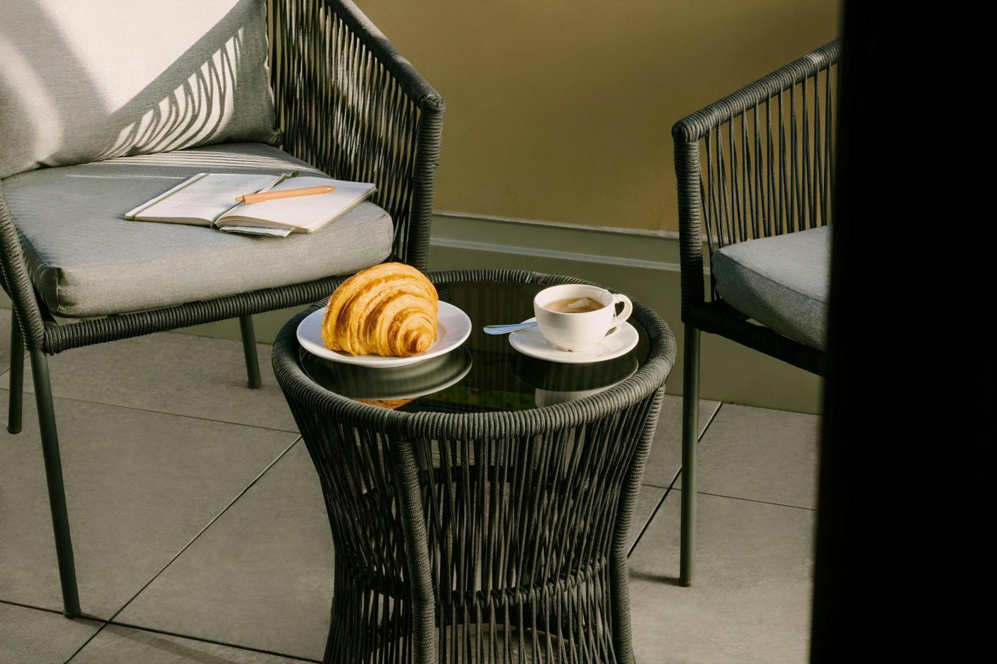 Sonder By Marriott Bonvoy Revival Bay Aparthotel 4*