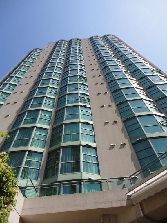 Rosedale On Robson Hotel