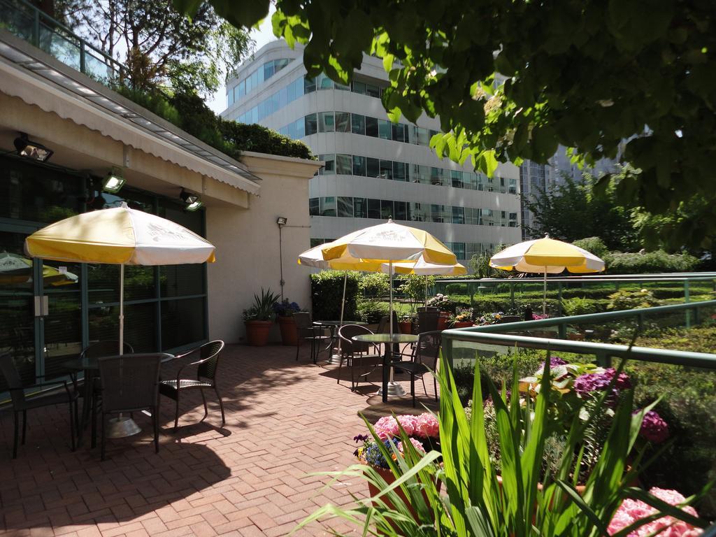 Hotel Rosedale On Robson Vancouver