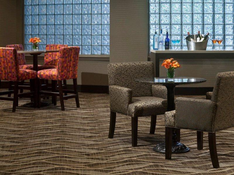 Hotel & Downtown By Ihg 3*