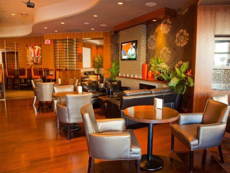 Hotel Western Premier Chateau Granville & & Conference Centre 4*