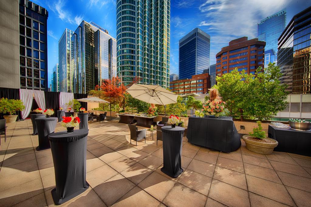 Pinnacle Harbourfront Vancouver