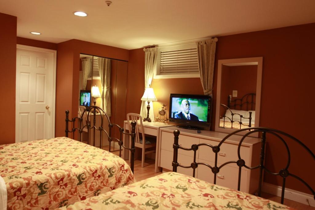 Bed & Breakfast Camilla House 4*