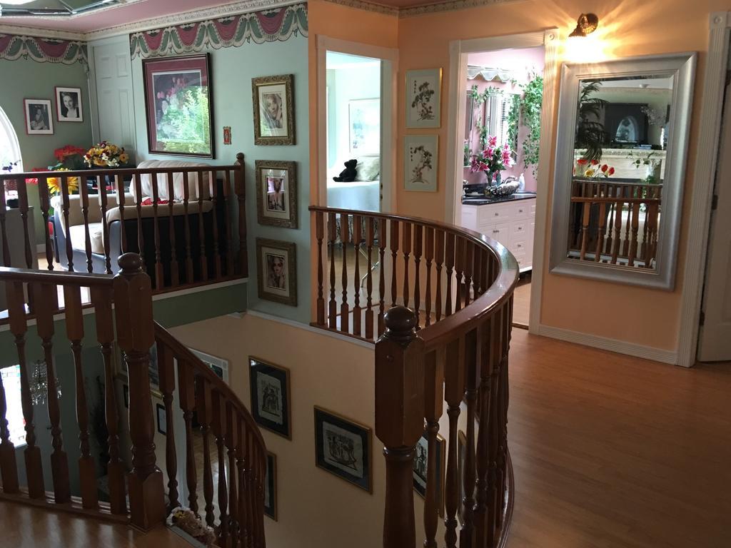 Diana'S Luxury Bed And Breakfast 4*